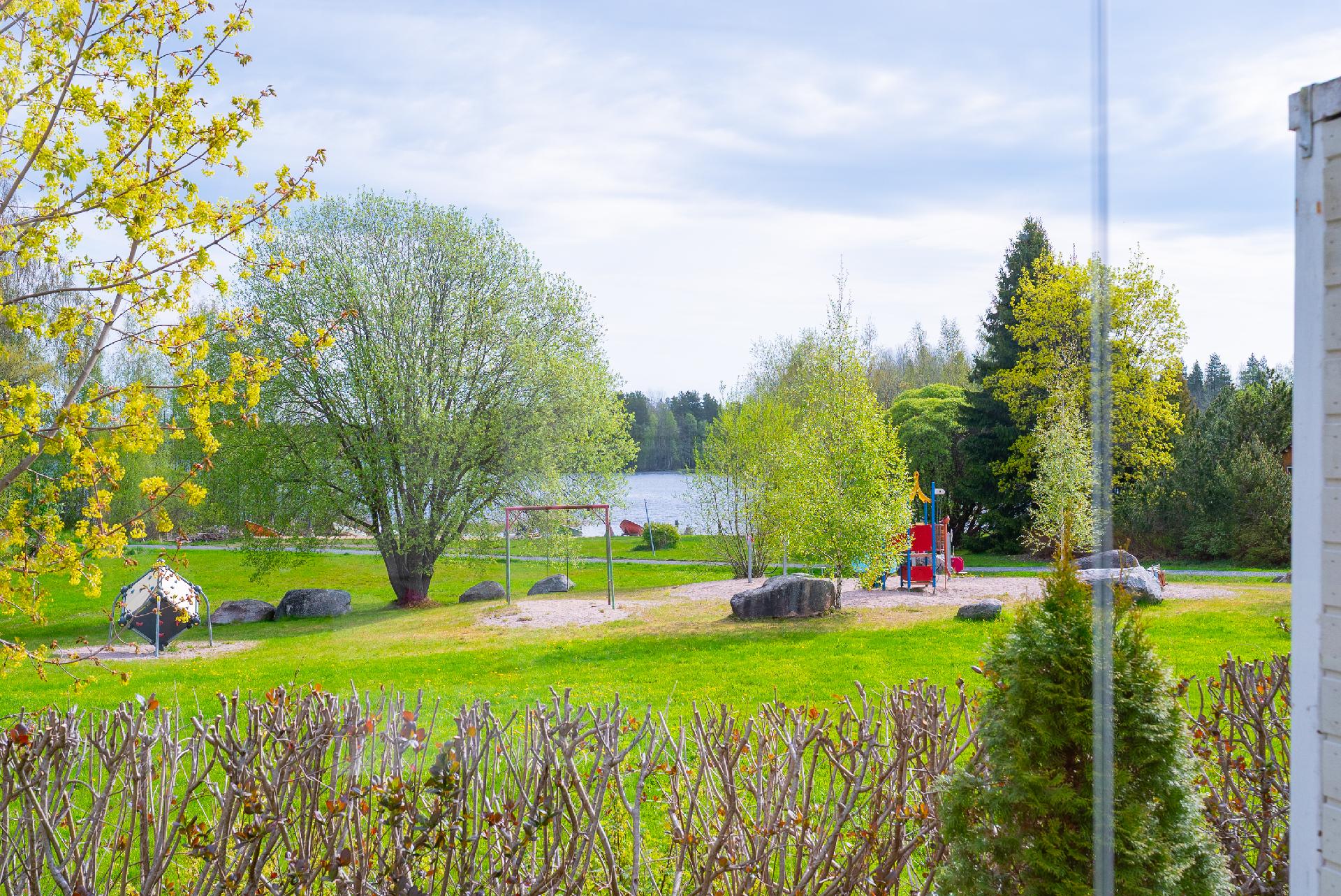 Roinilantie 1, Tyvelänniemi, Laukaa