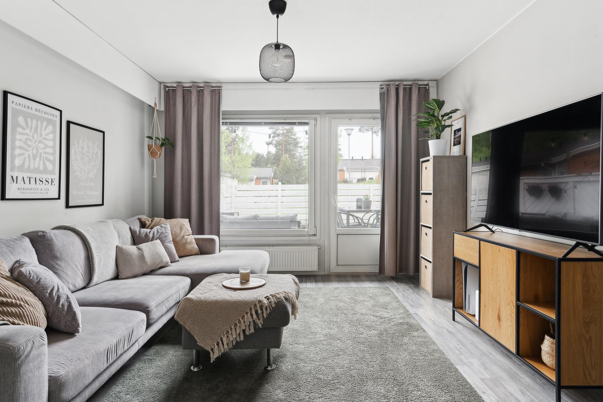 Olohuone, käynti terassille