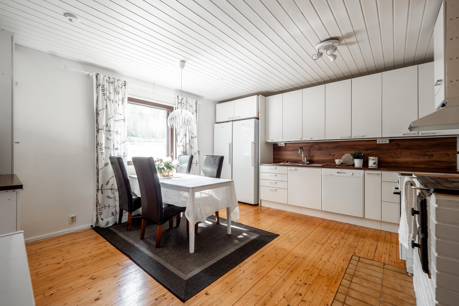 Mankilantie 30, Riihikylä, Muhos