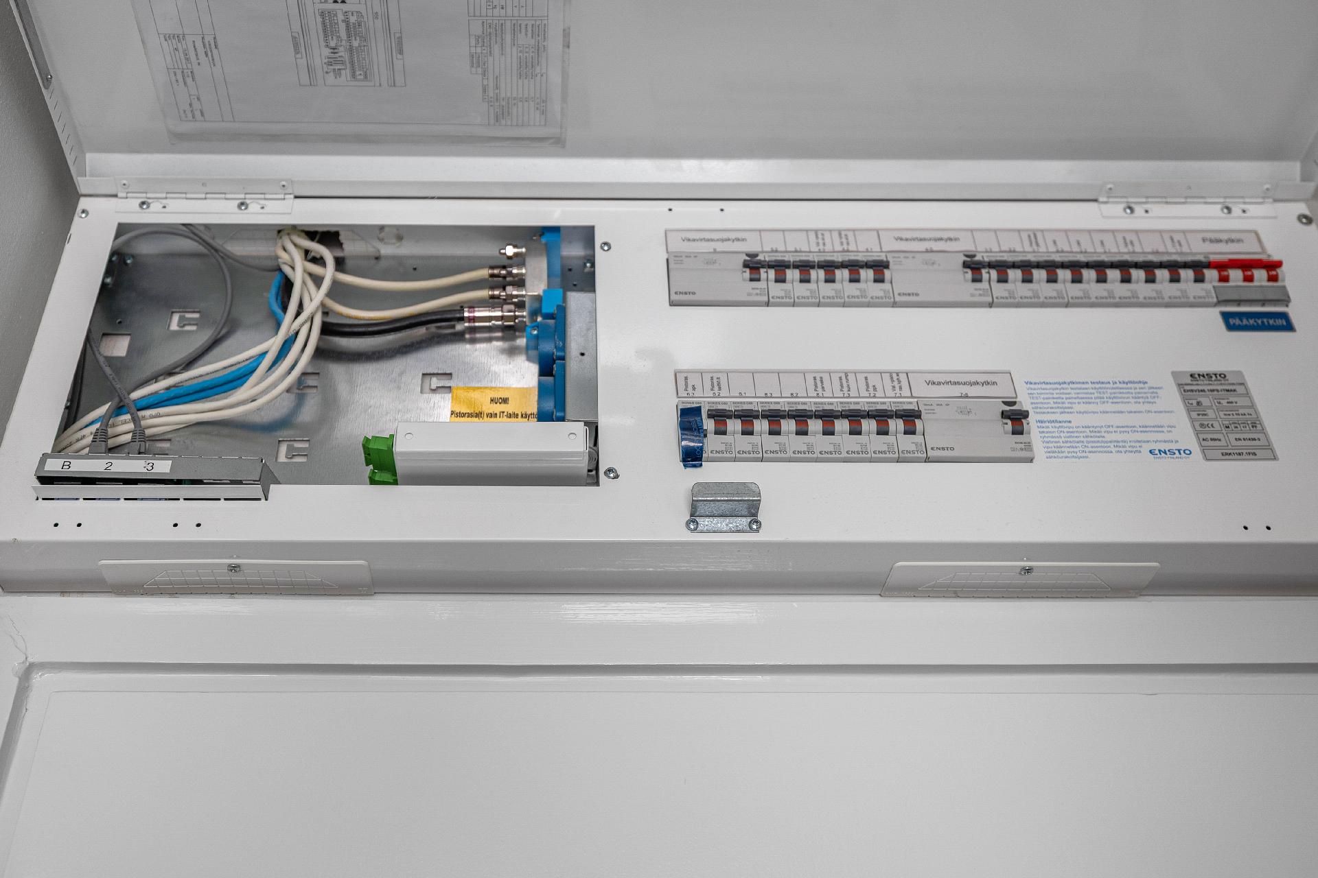 Sähkönousut uusittiin linjasaneerauksen yhteydessä