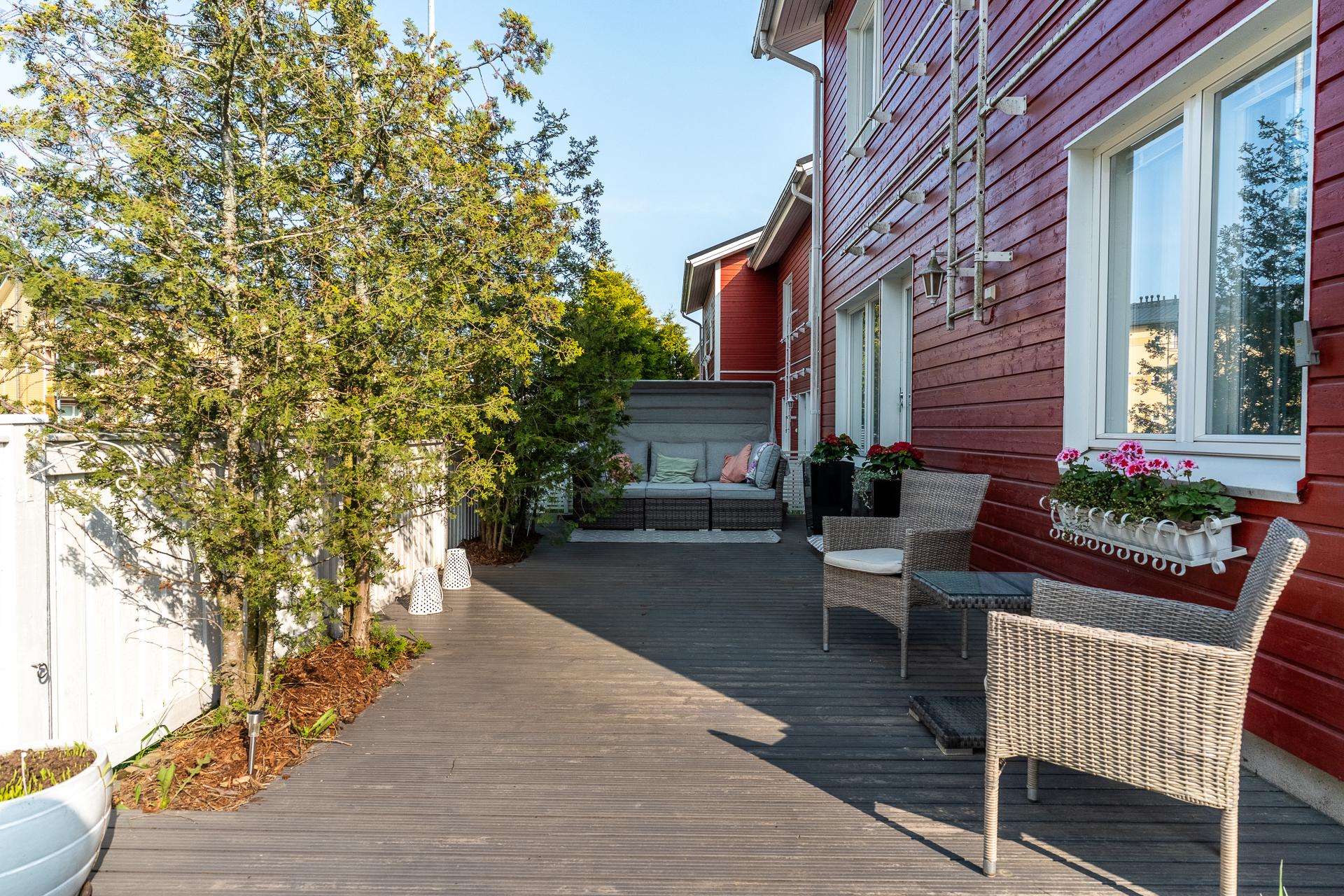 Caloniuksenkatu 3, Hornhattula, Porvoo