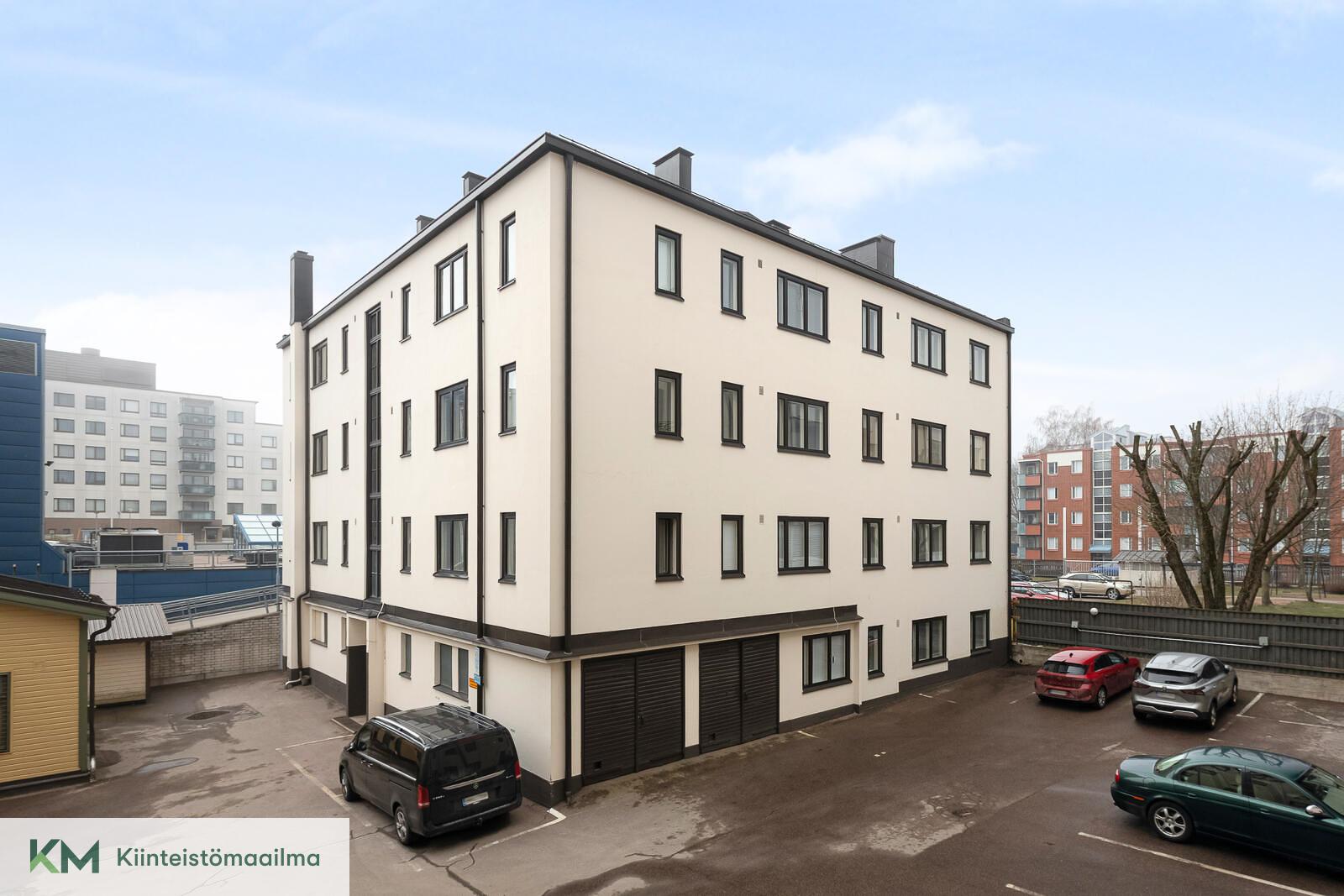 Kirkkokatu 10 C