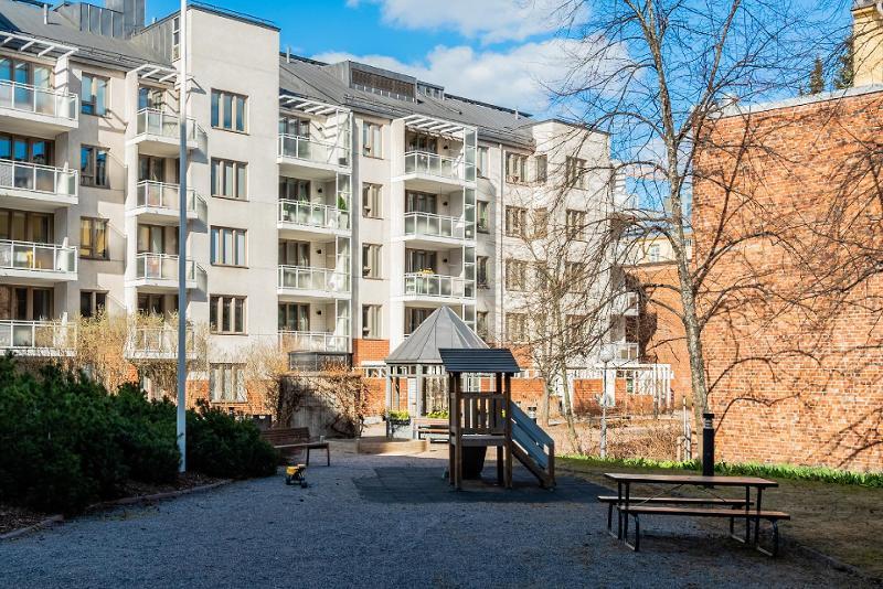 julkisivu sisäpihan puolelta