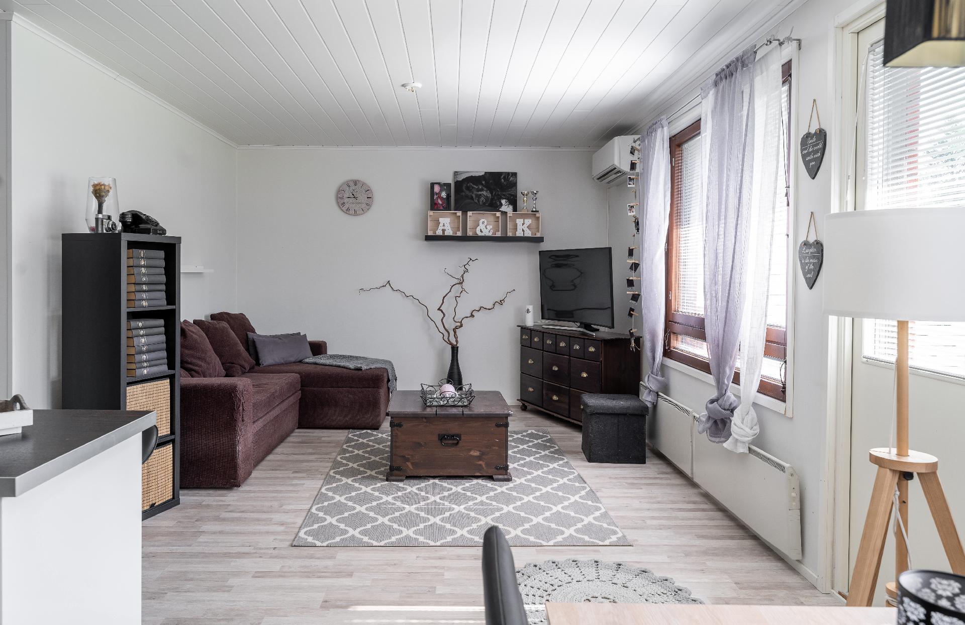 Lampikuja 4, Alaranta, Ii