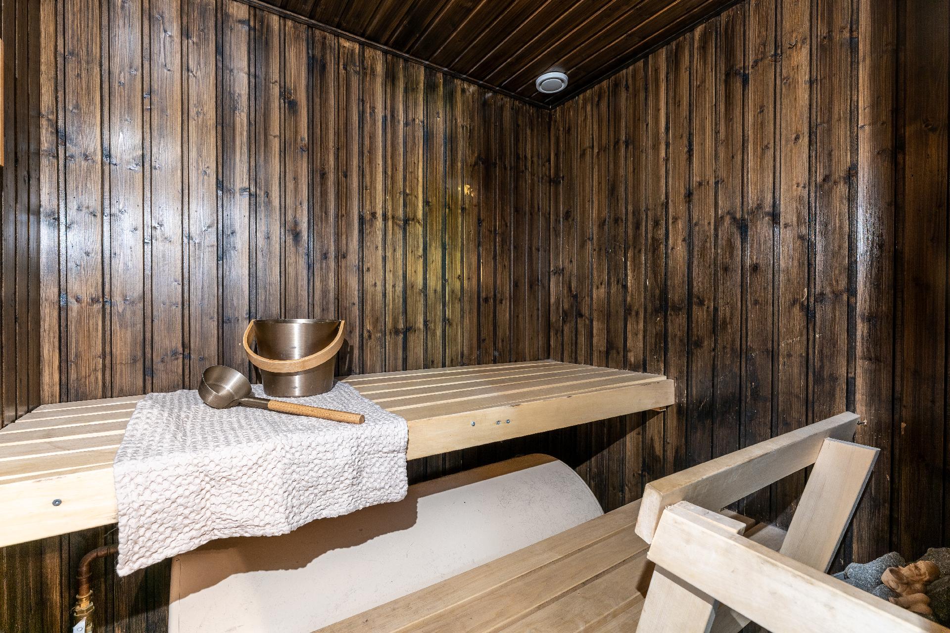 Lampikuja 4, Alaranta, Ii