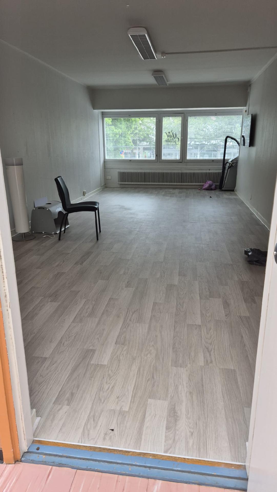Vesivallinaukio 3, Karhula, Kotka