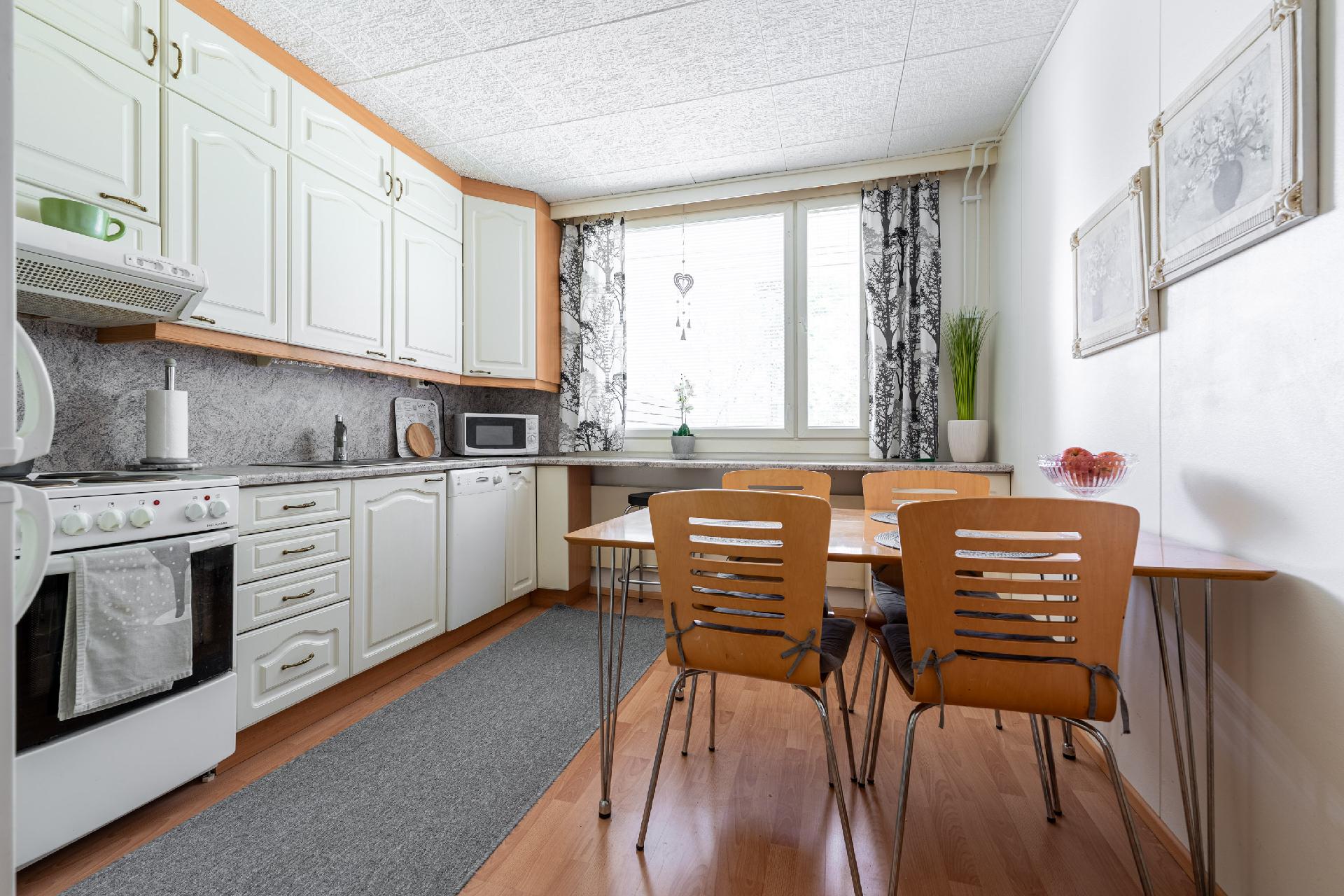 Hirvenpolku 15, Vuorela, Siilinjärvi