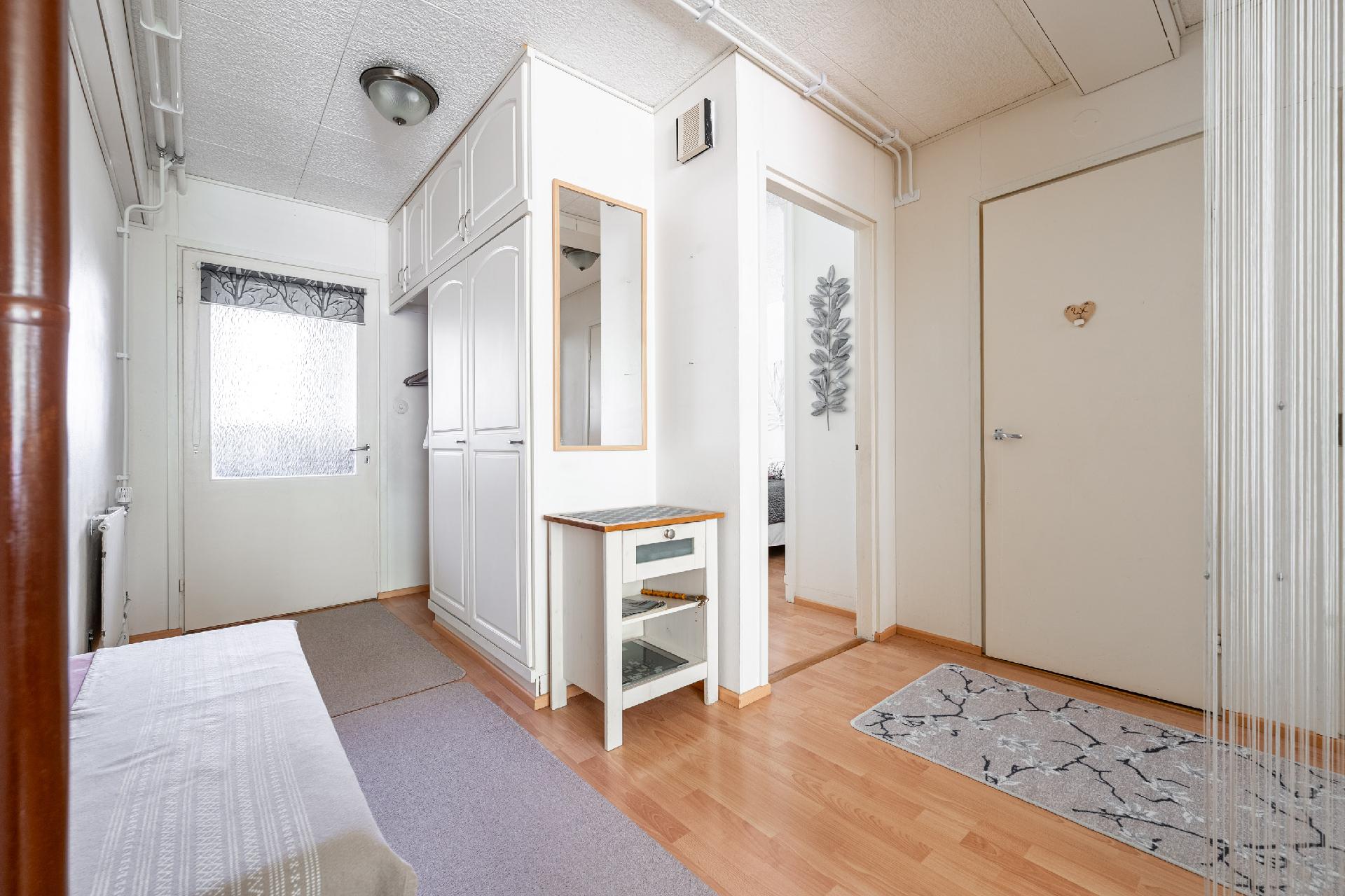 Hirvenpolku 15, Vuorela, Siilinjärvi