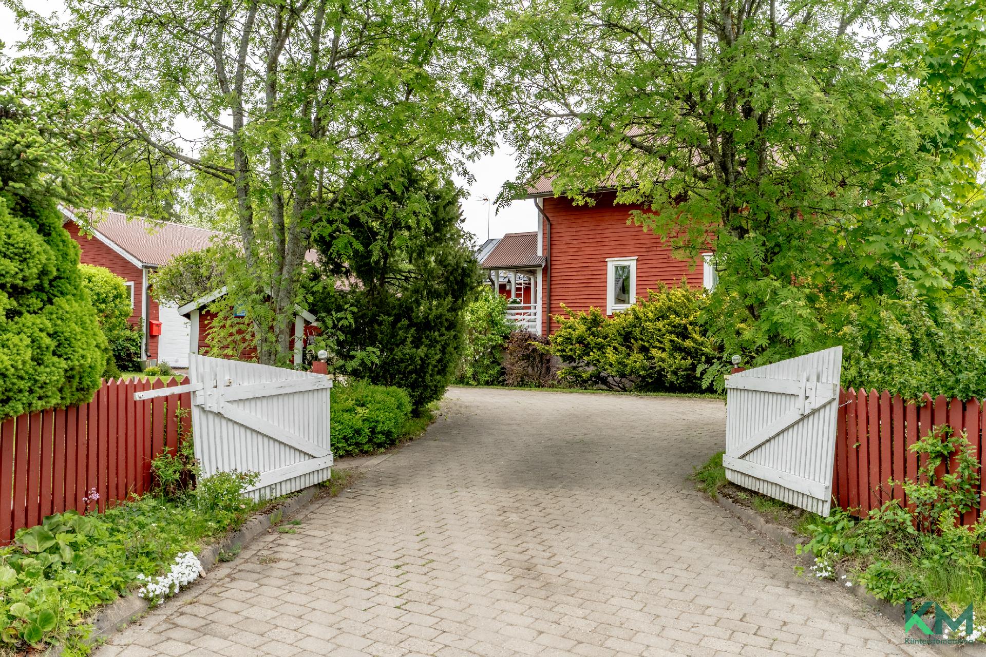 Rautapaidantie 21, Mellunkylä, Helsinki