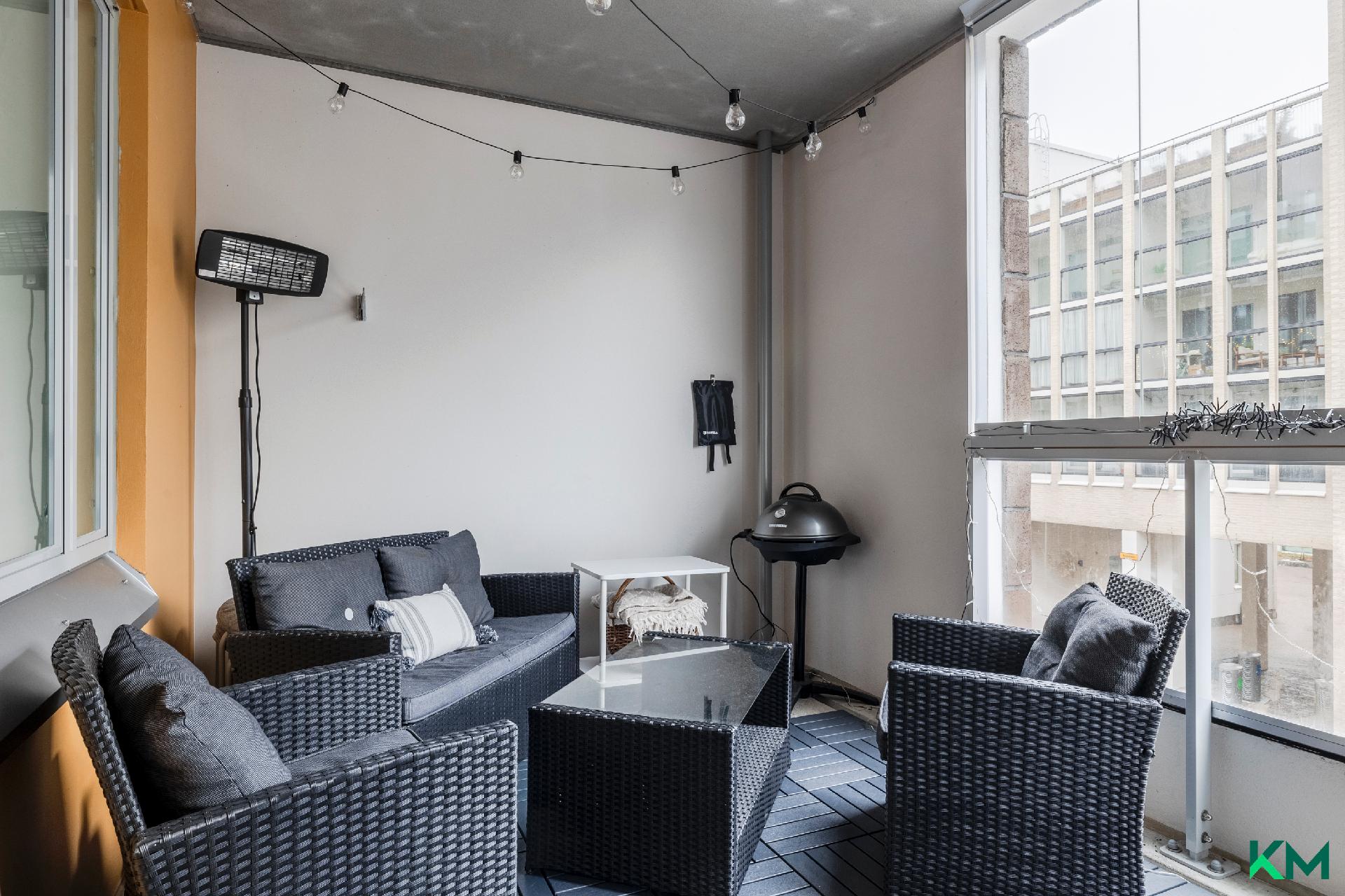 iso parveke oleskeluun