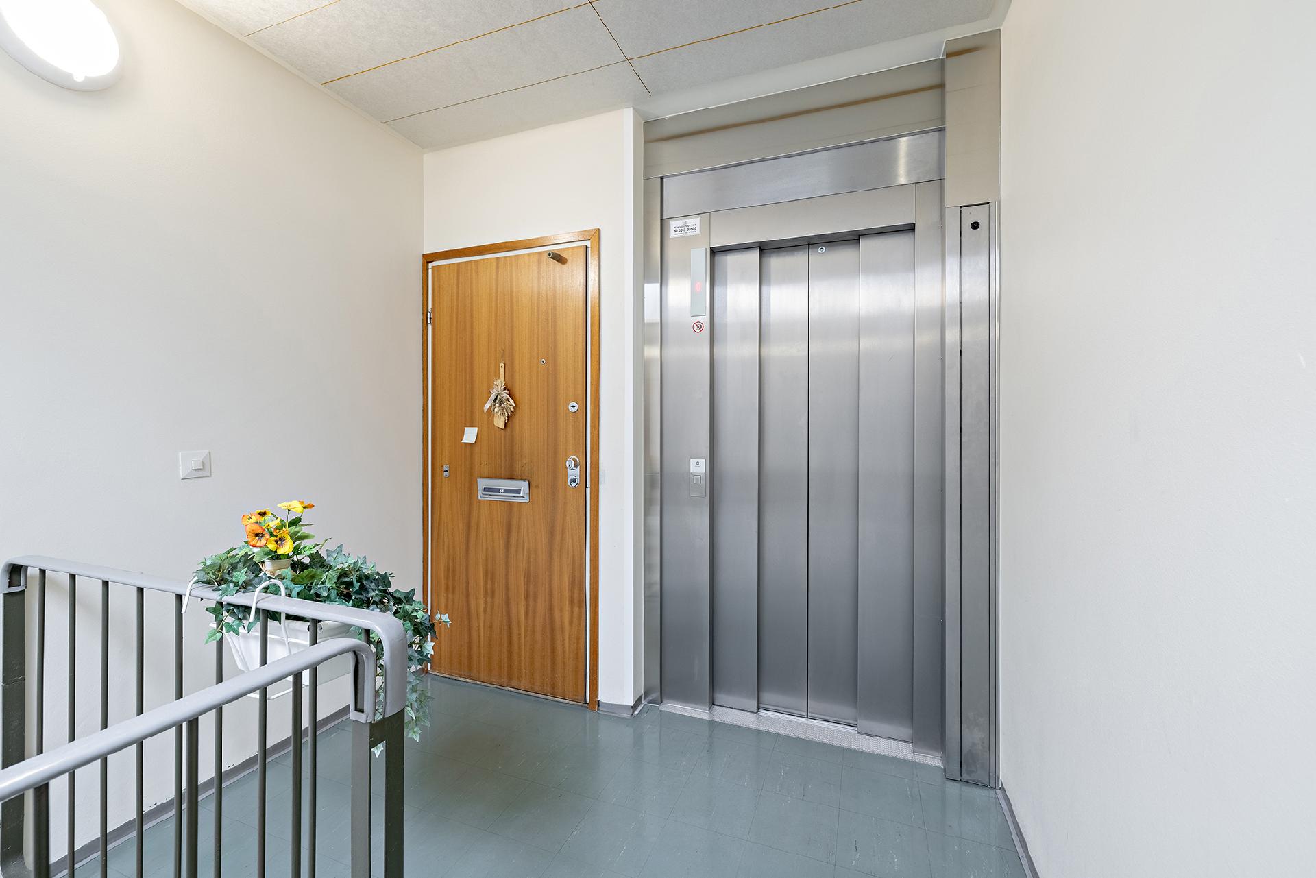 Ampuhaukantie 5, Kaukovainio, Oulu