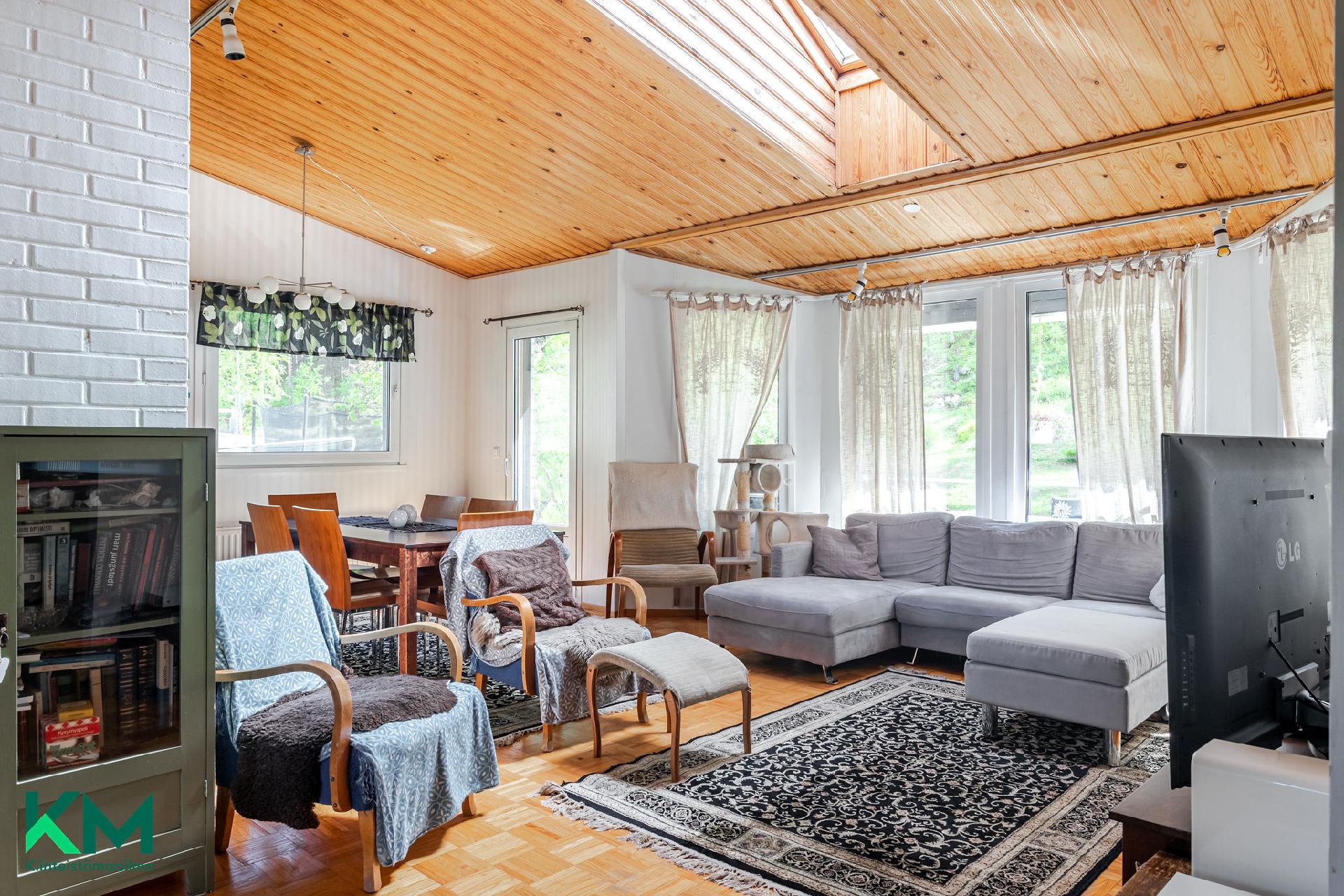 Muuntamotie 8, Vääksy, Asikkala