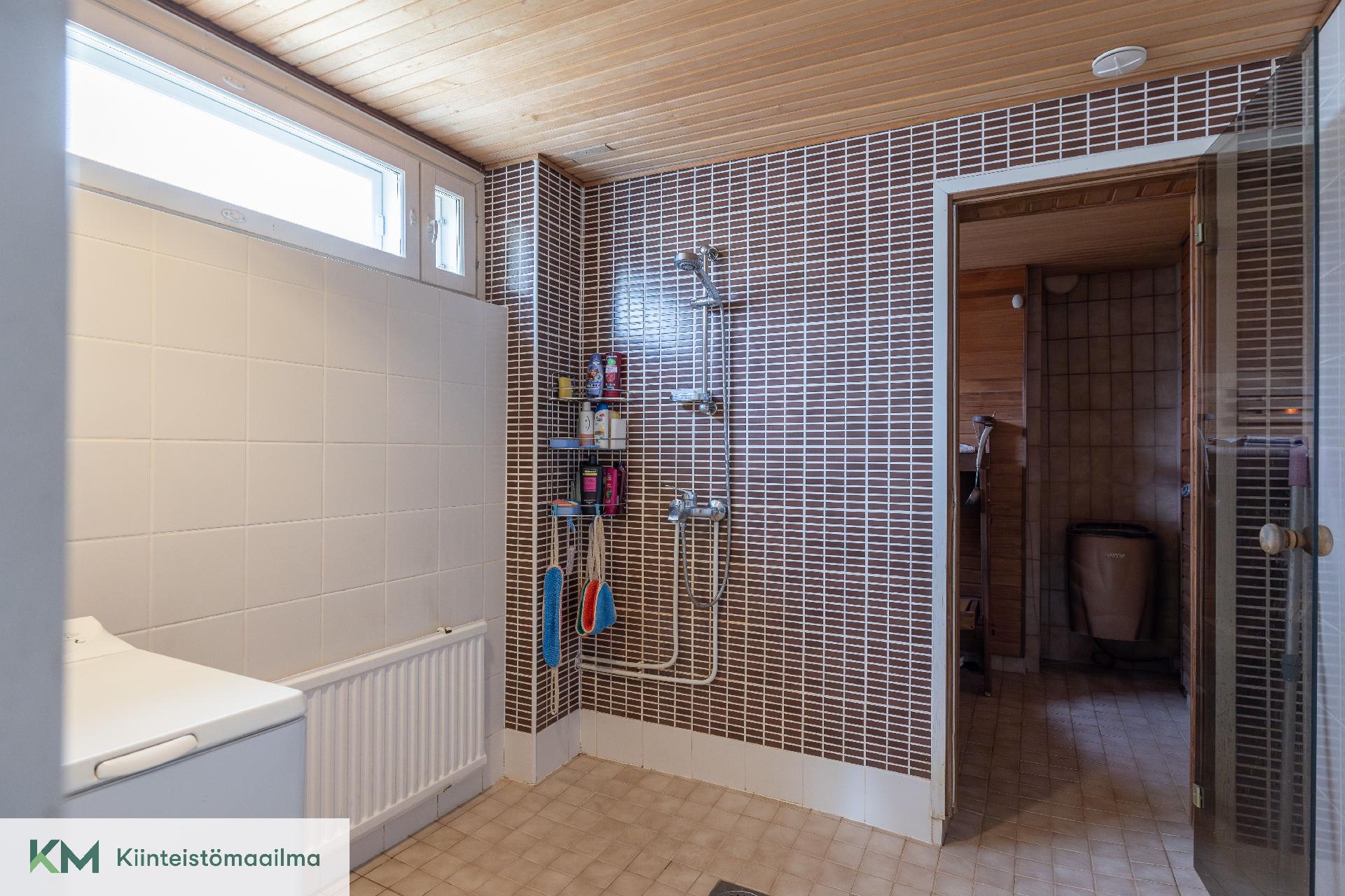 Harakankellonkatu 3, Mäntykangas, Kotka