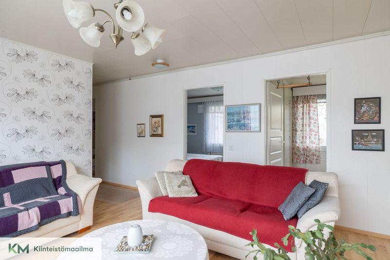 Harakankellonkatu 3, Mäntykangas, Kotka