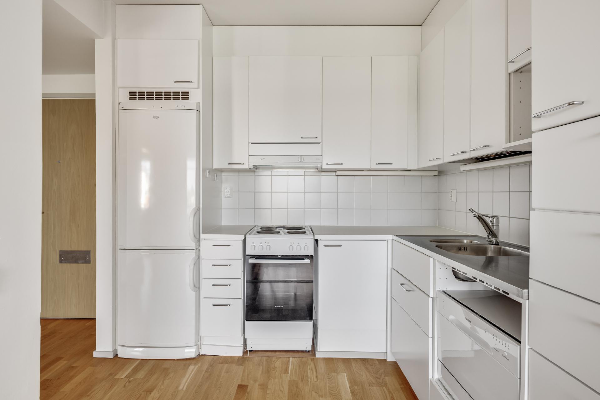 Unikkotie 28, Tikkurila, Vantaa