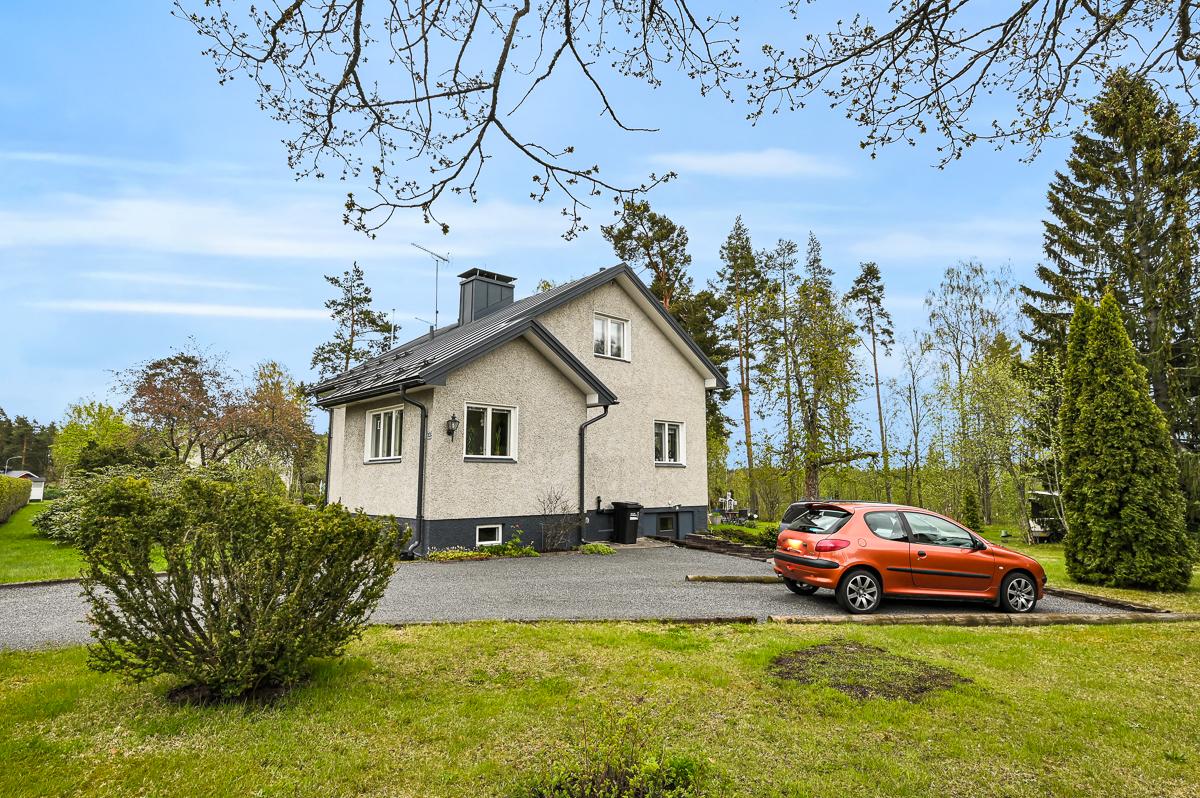 Langansbölentie 13, Tammisaari, Raasepori