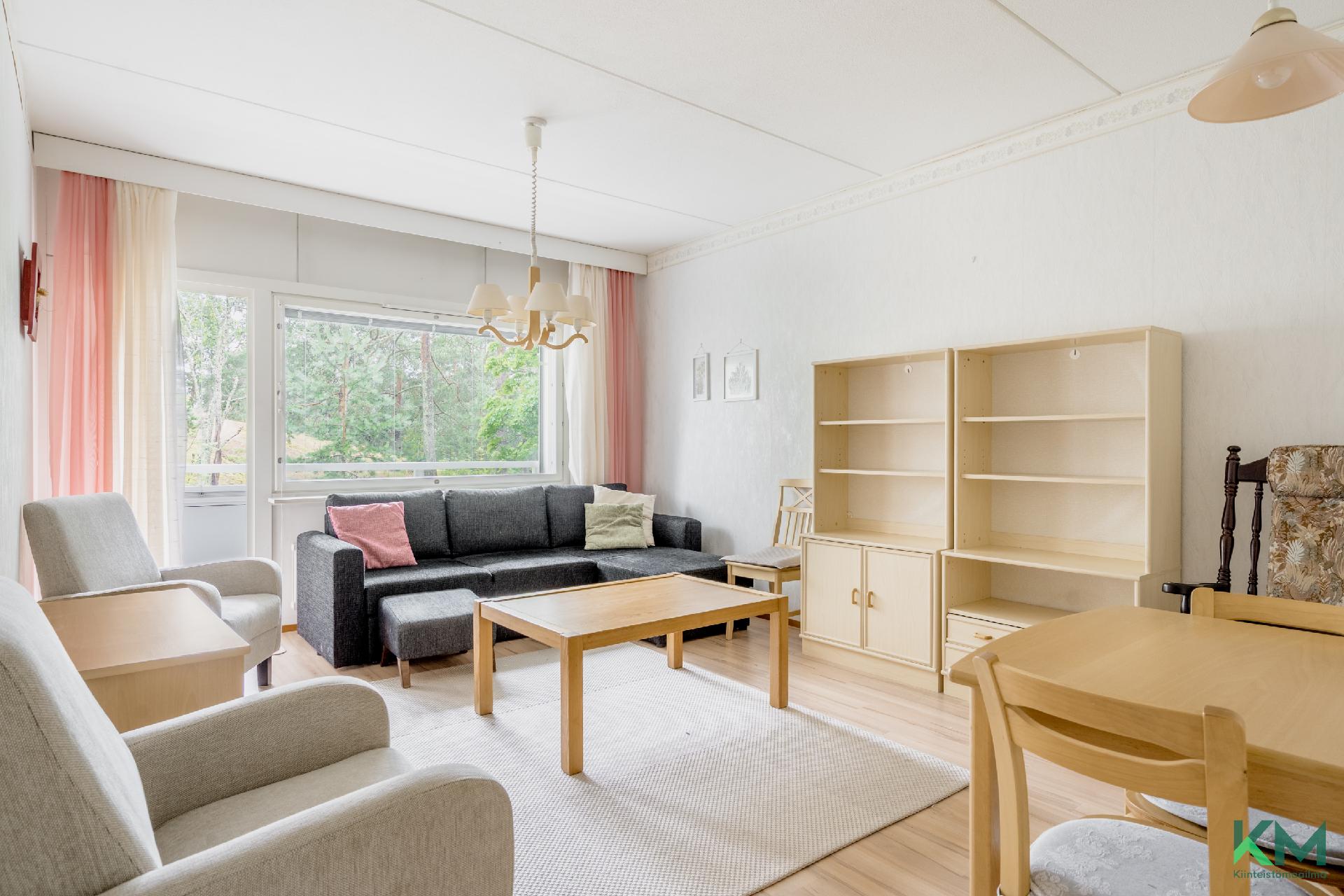 Saanatunturintie 1, Mellunmäki, Helsinki