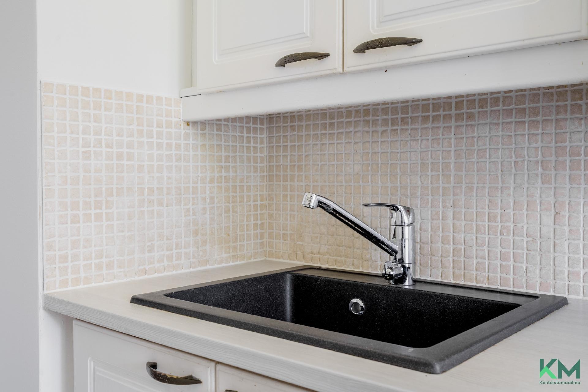 Törmäniityntie 15, Viherlaakso, Espoo