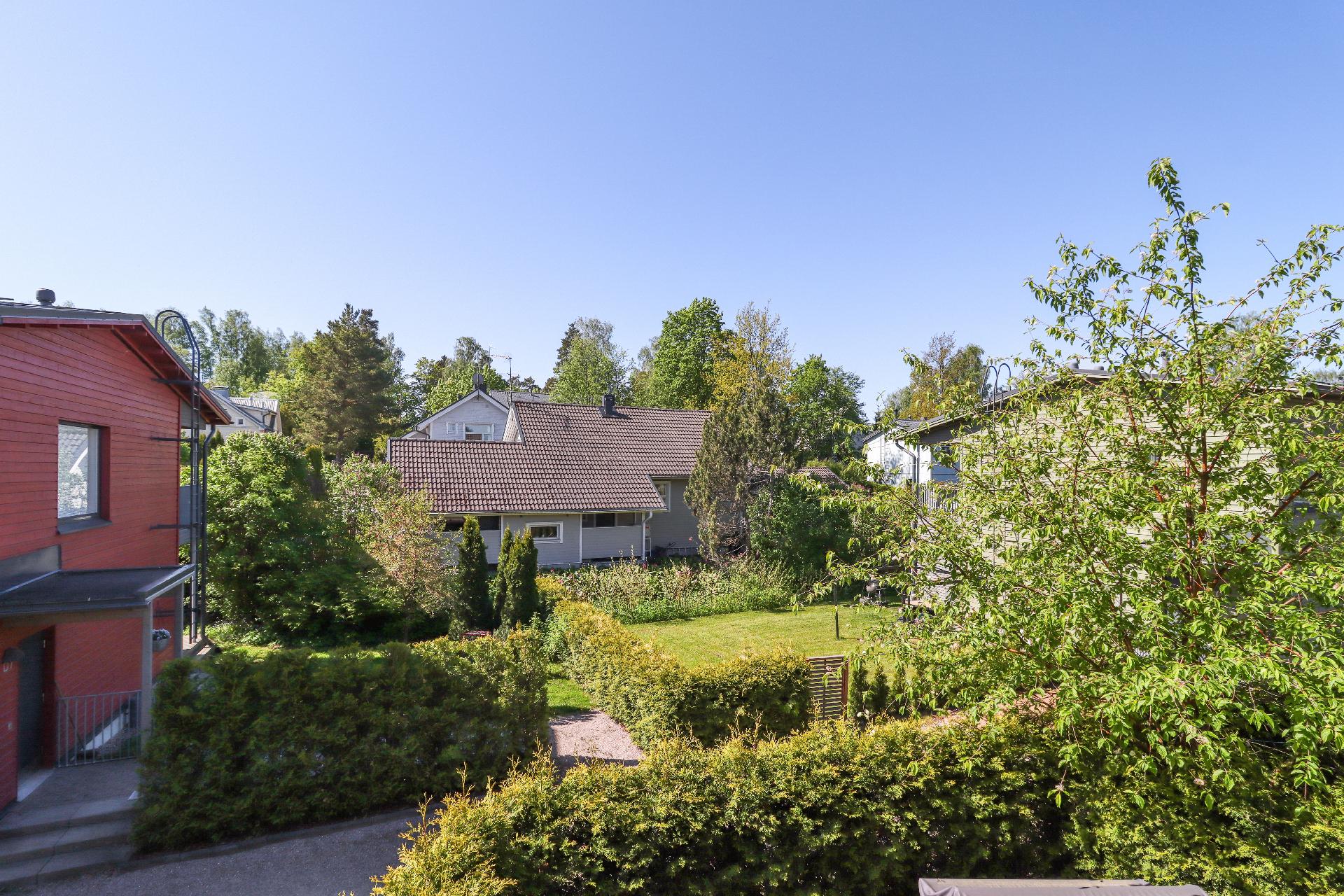 Kanervavinkkeli 2, Tapanila, Helsinki