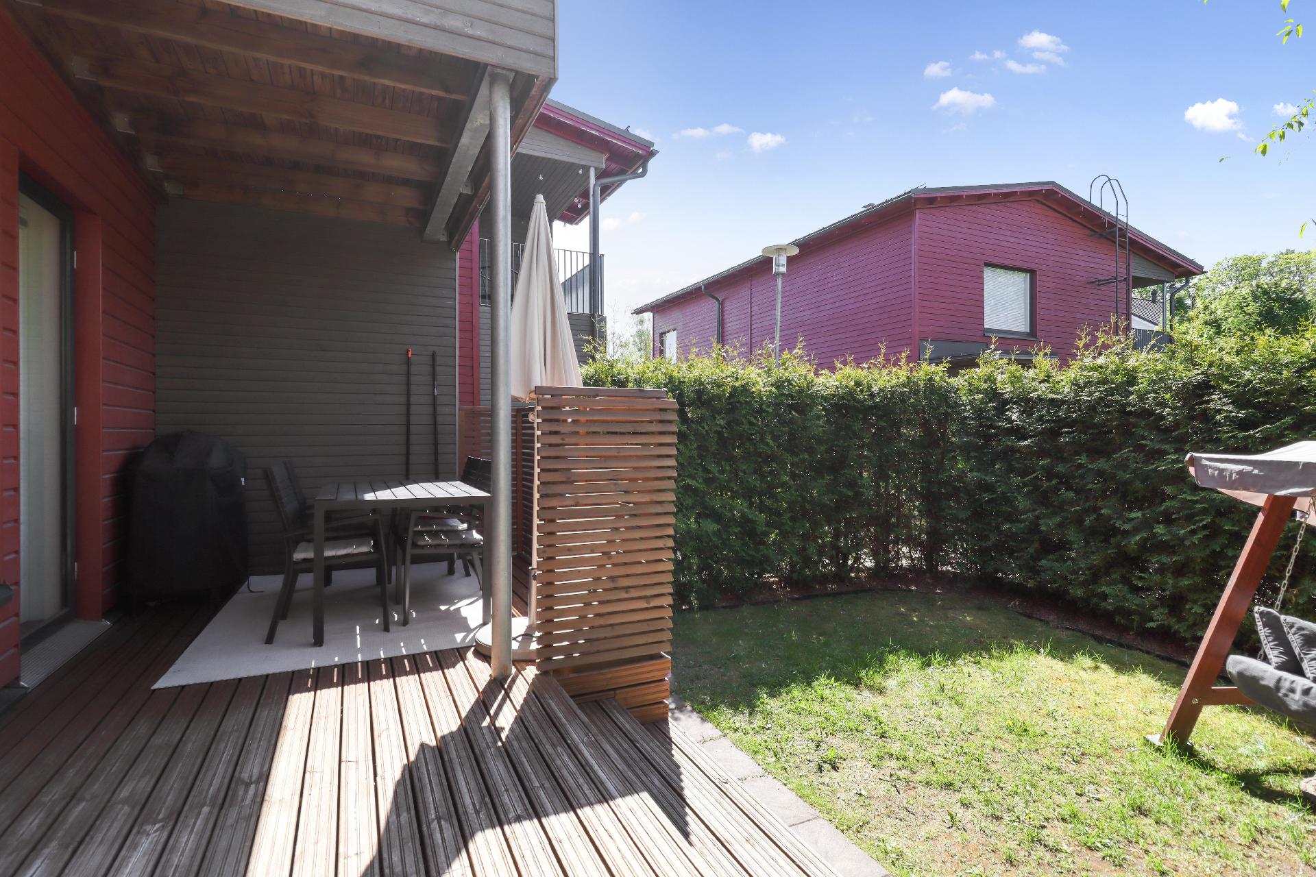 Kanervavinkkeli 2, Tapanila, Helsinki