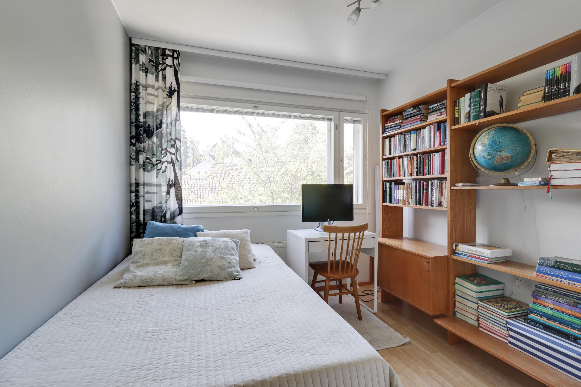 Kanervavinkkeli 2, Tapanila, Helsinki