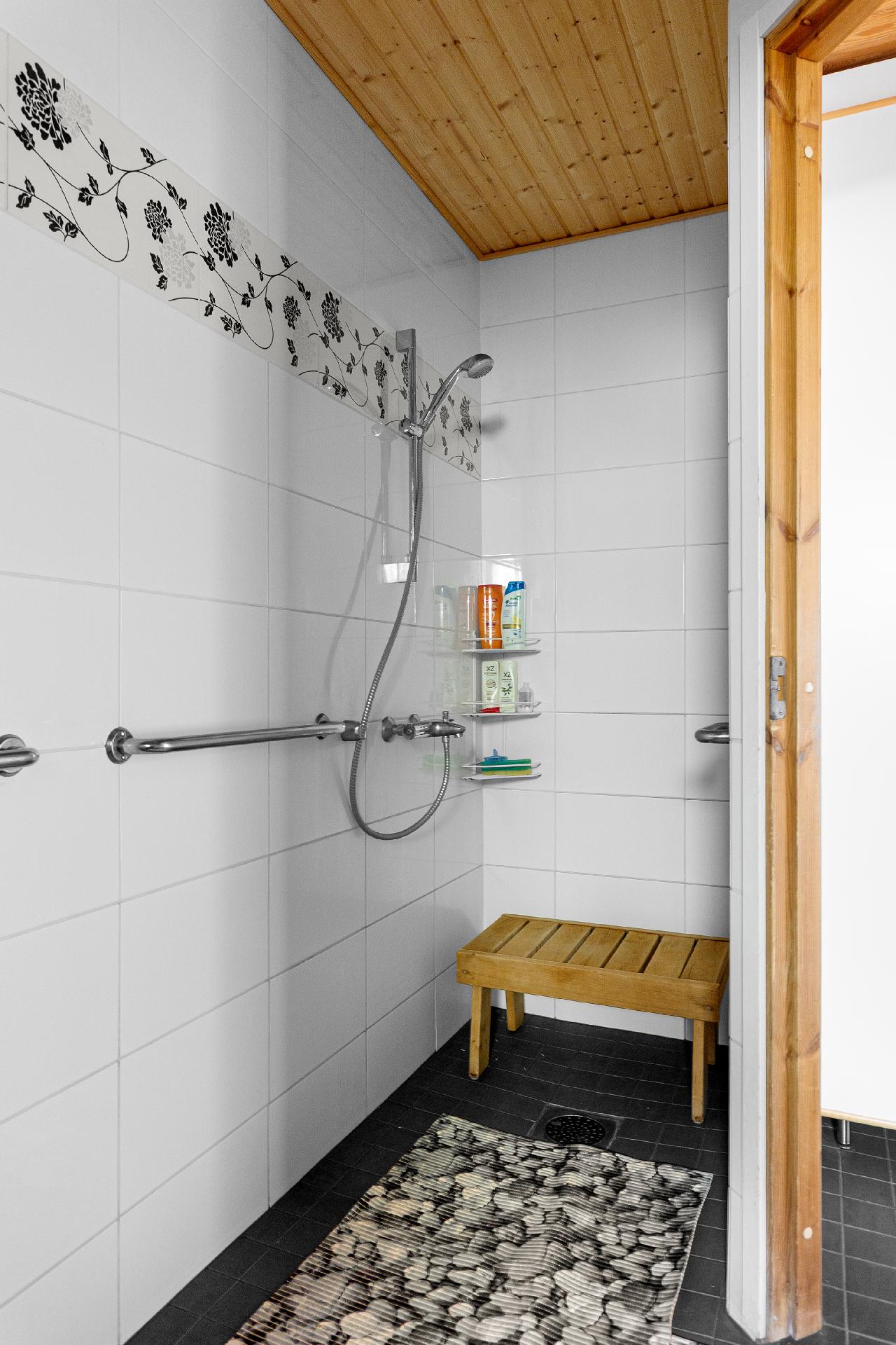 Tarhakuja 1, Kuusankoski, Kouvola