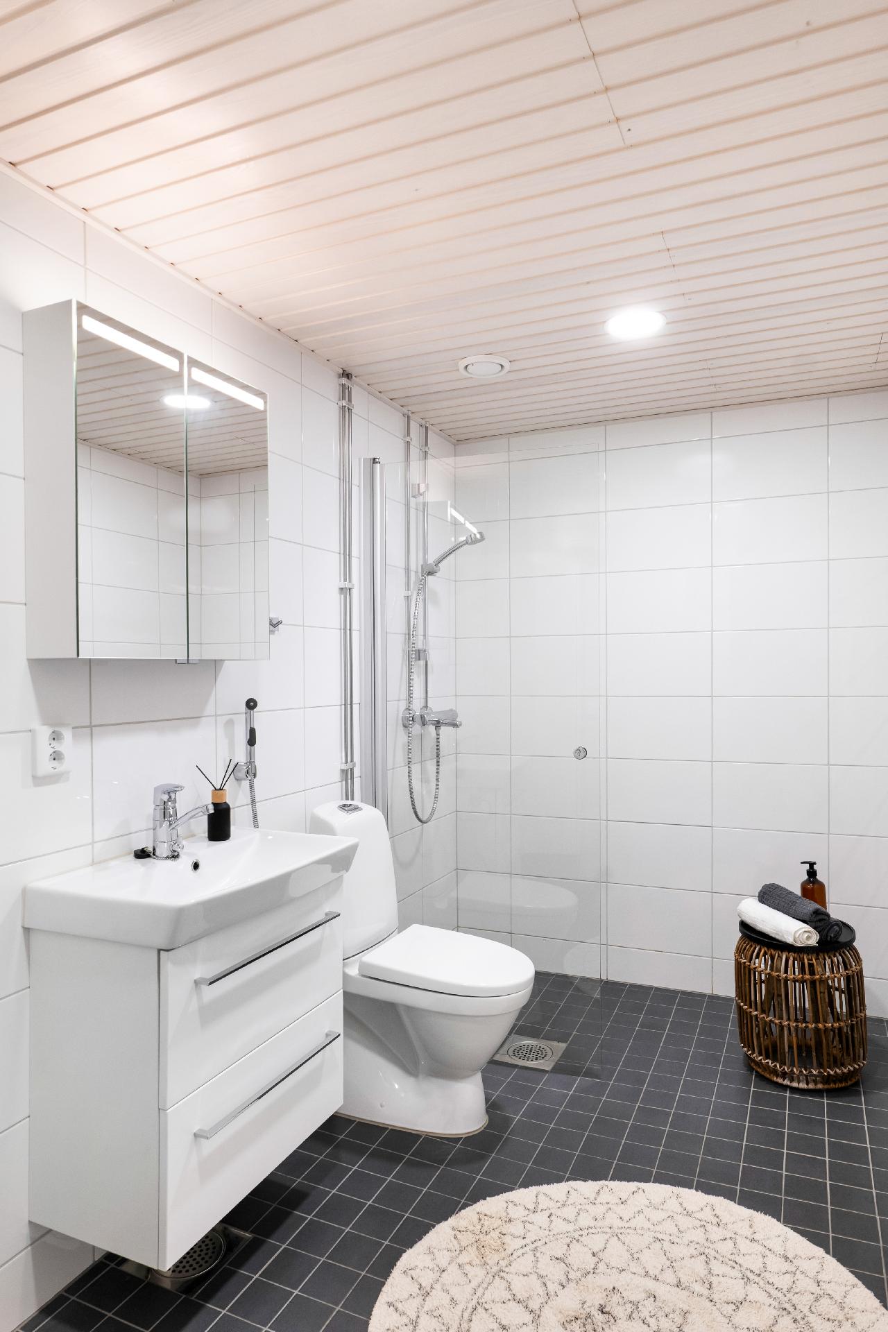 Orvokkikuja 3, Tikkurila, Vantaa