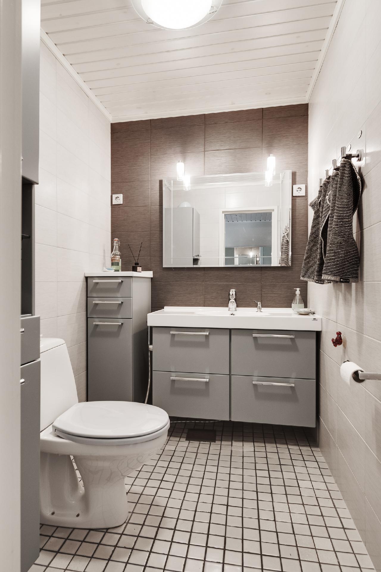 Ojasentie 28, Mäntsälä