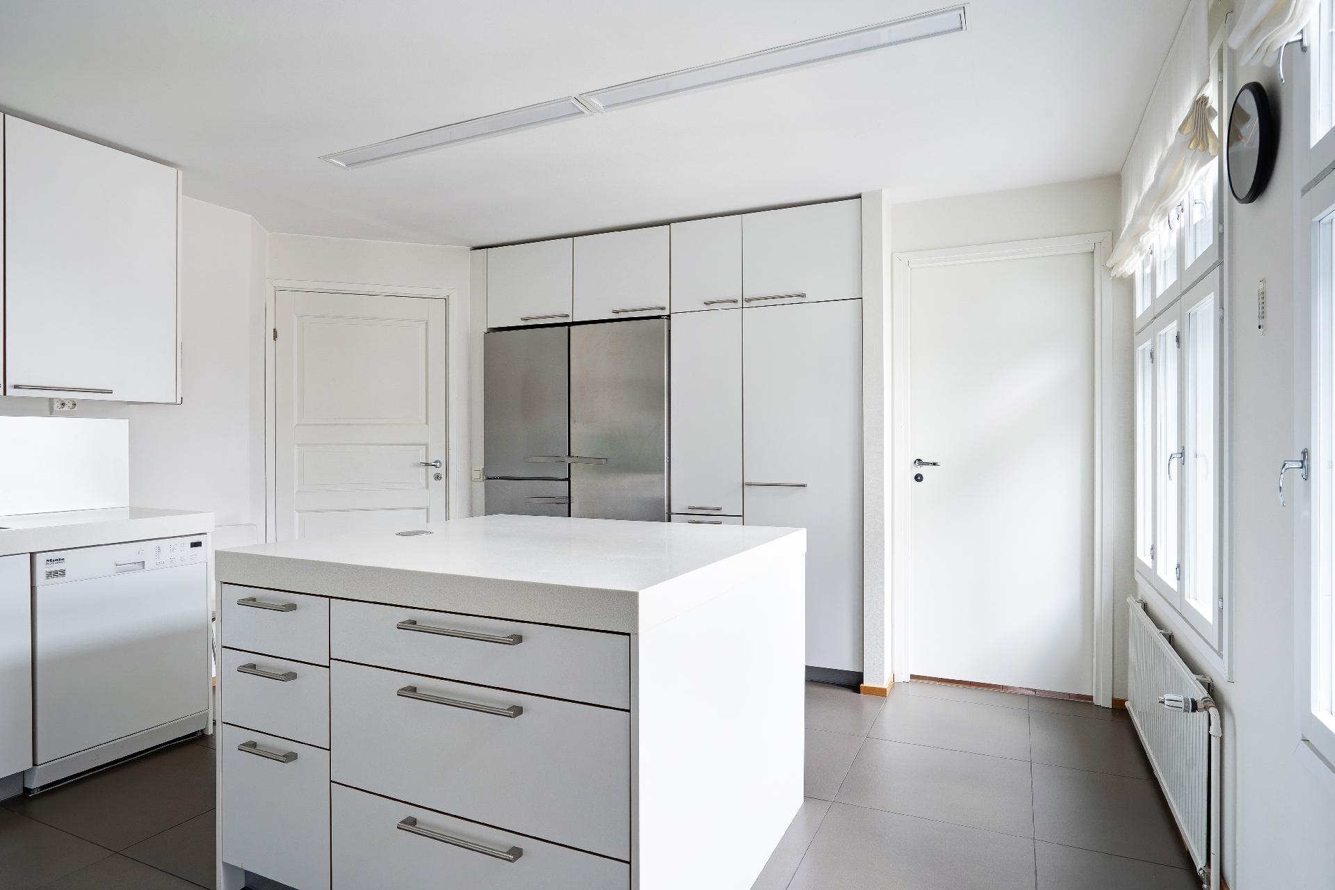 Puistokatu 9, Ullanlinna, Helsinki