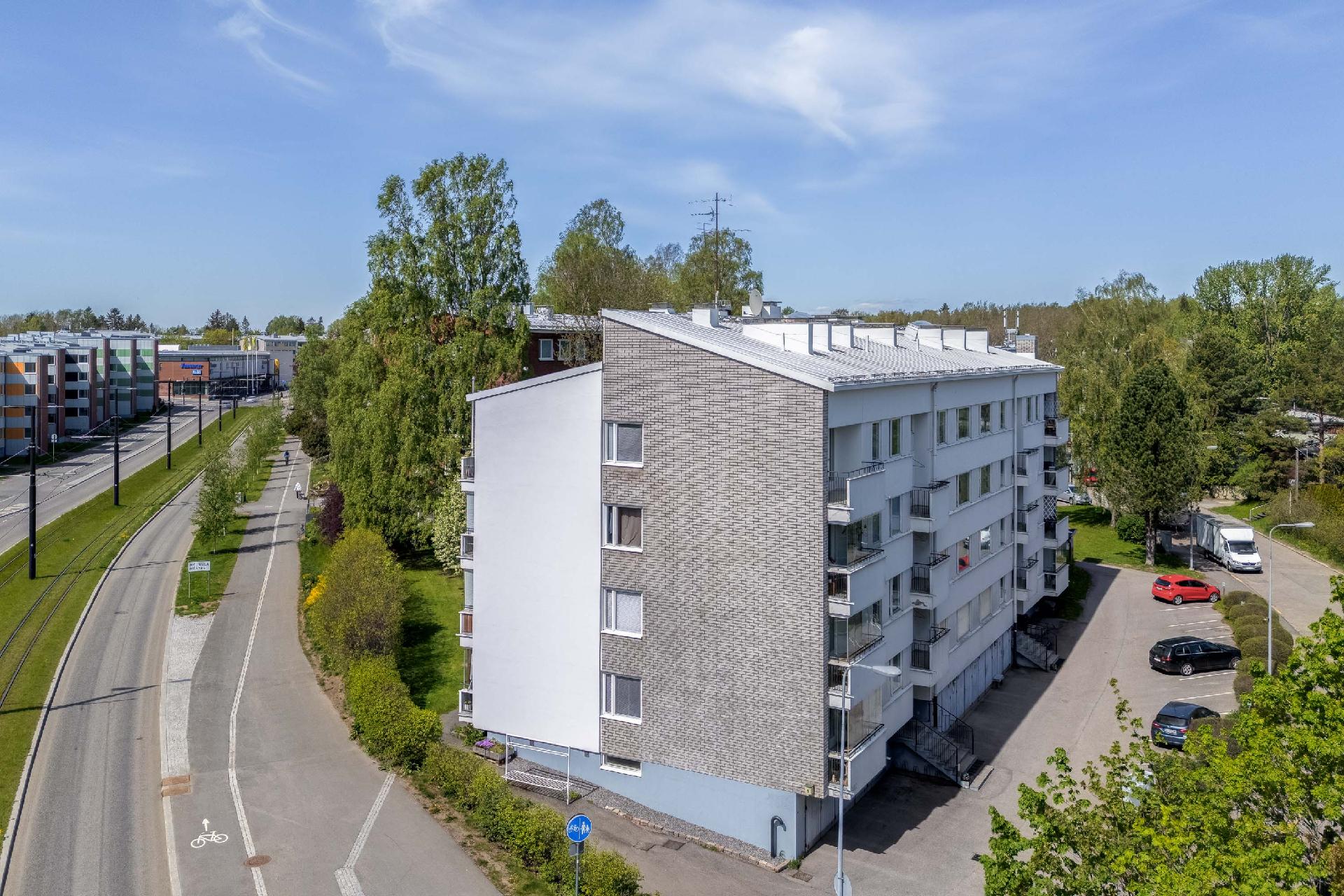 Suursuontie 2, Maunula, Helsinki