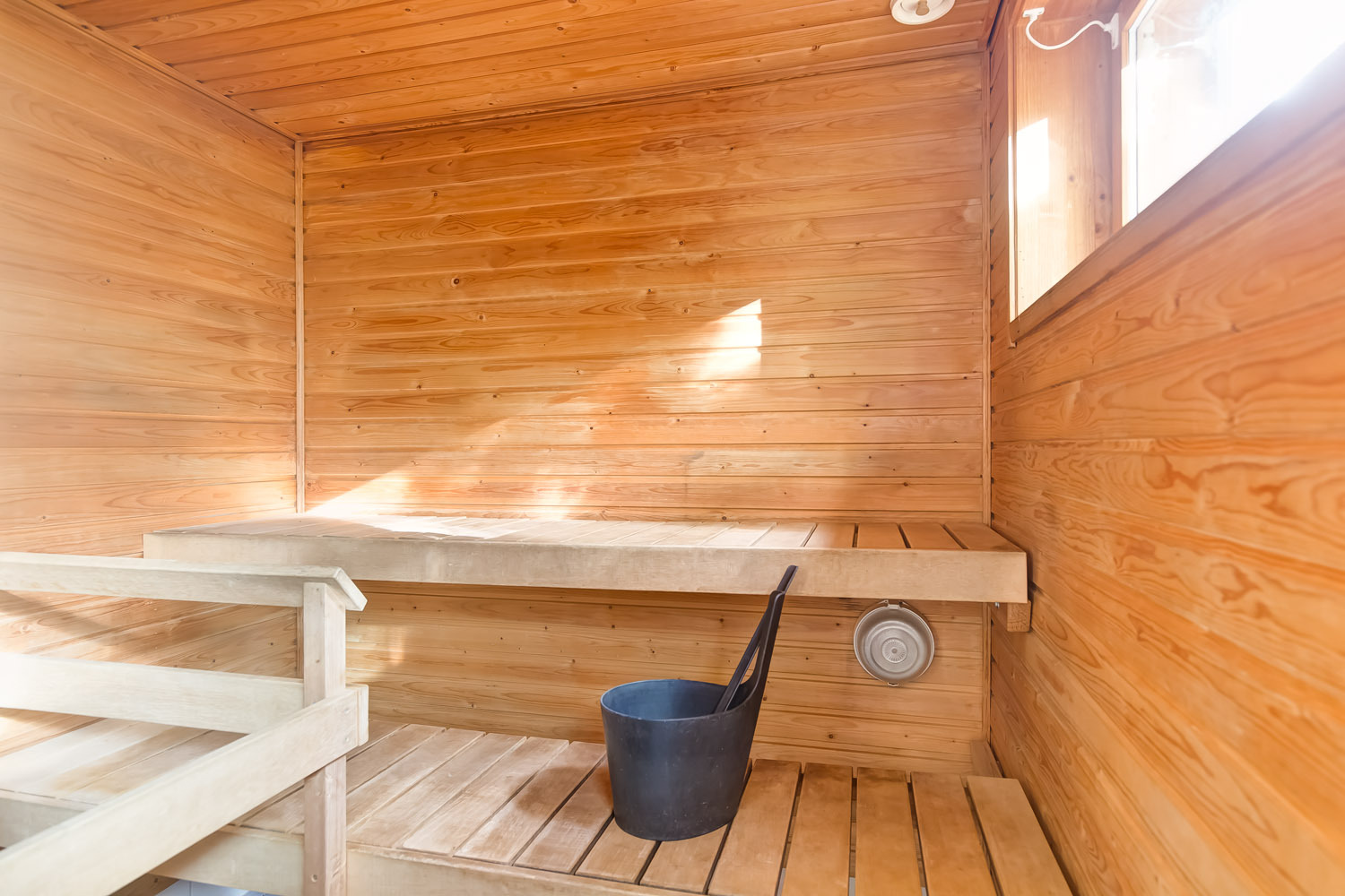 Ikkunallinen sauna