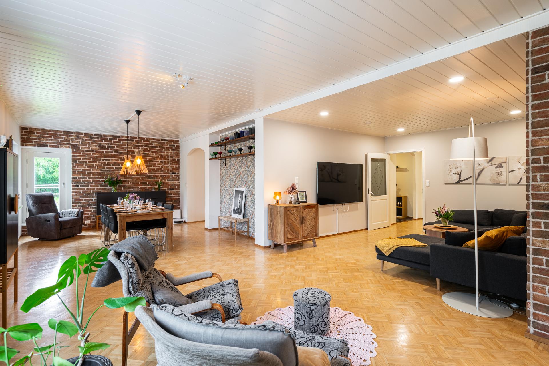 Ruokailutila / olohuone