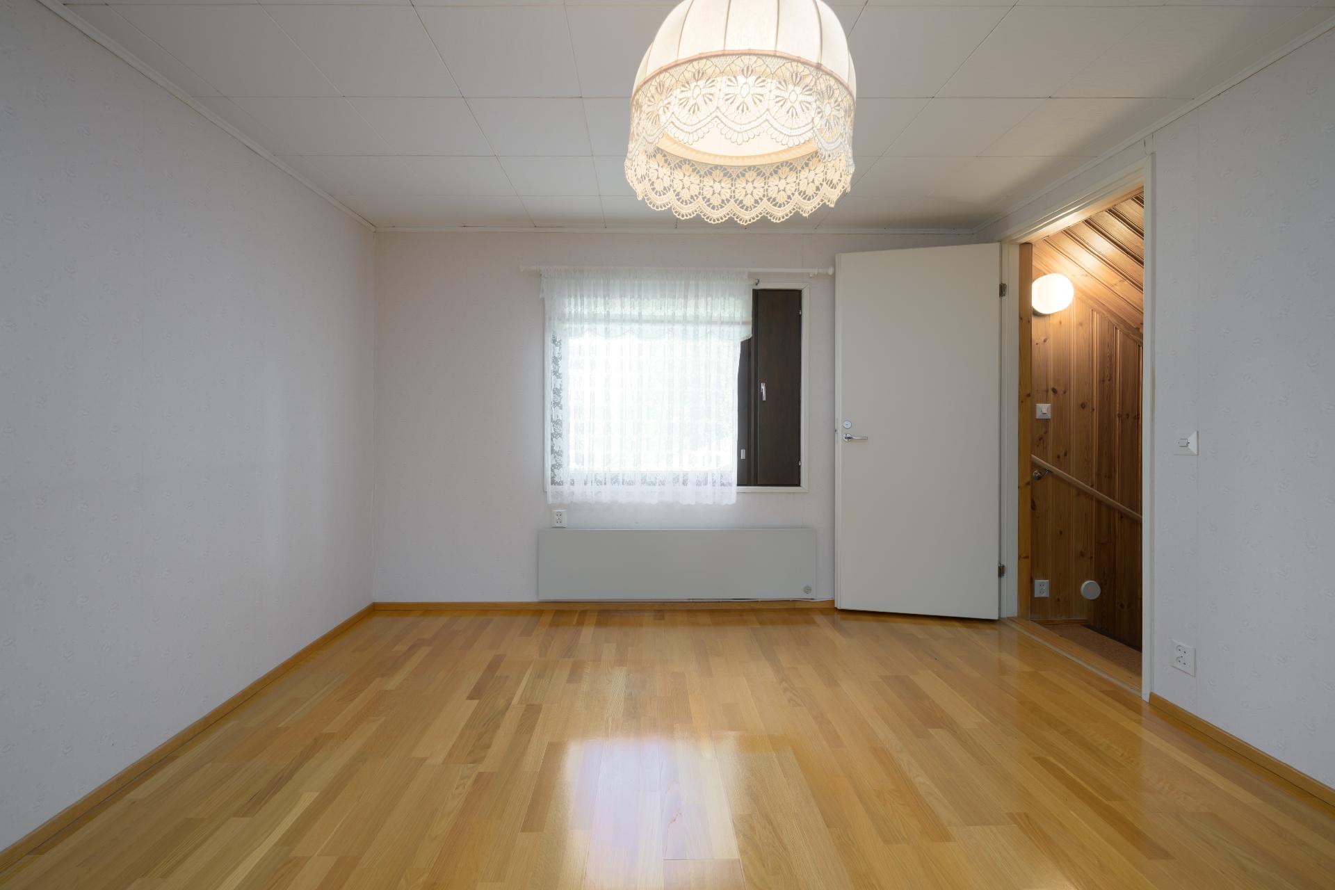 Tammistontie 5, Kirkonkylä, Nurmijärvi