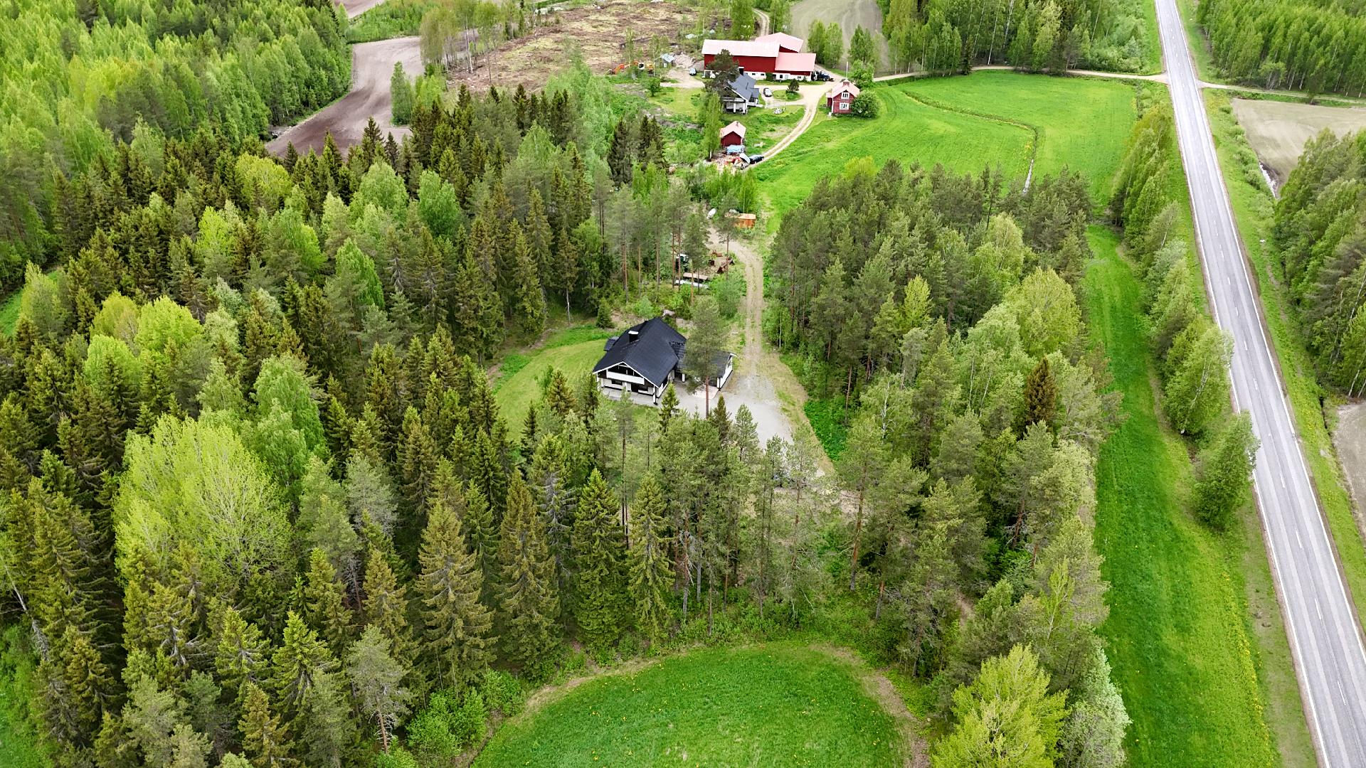 Louhelantie 1, Polvijärvi