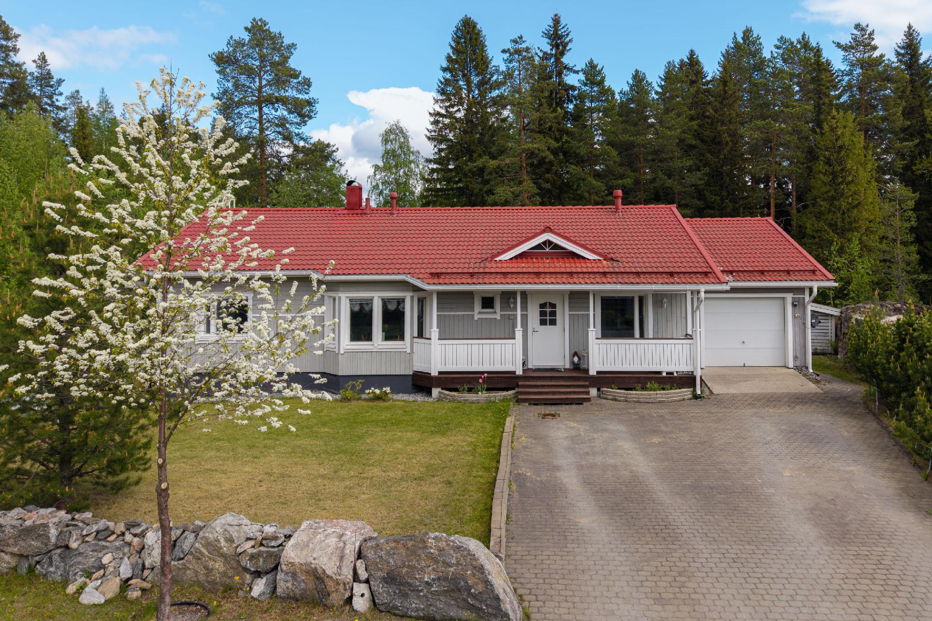 Revontulenkatu 10, Saaristokaupunki, Kuopio