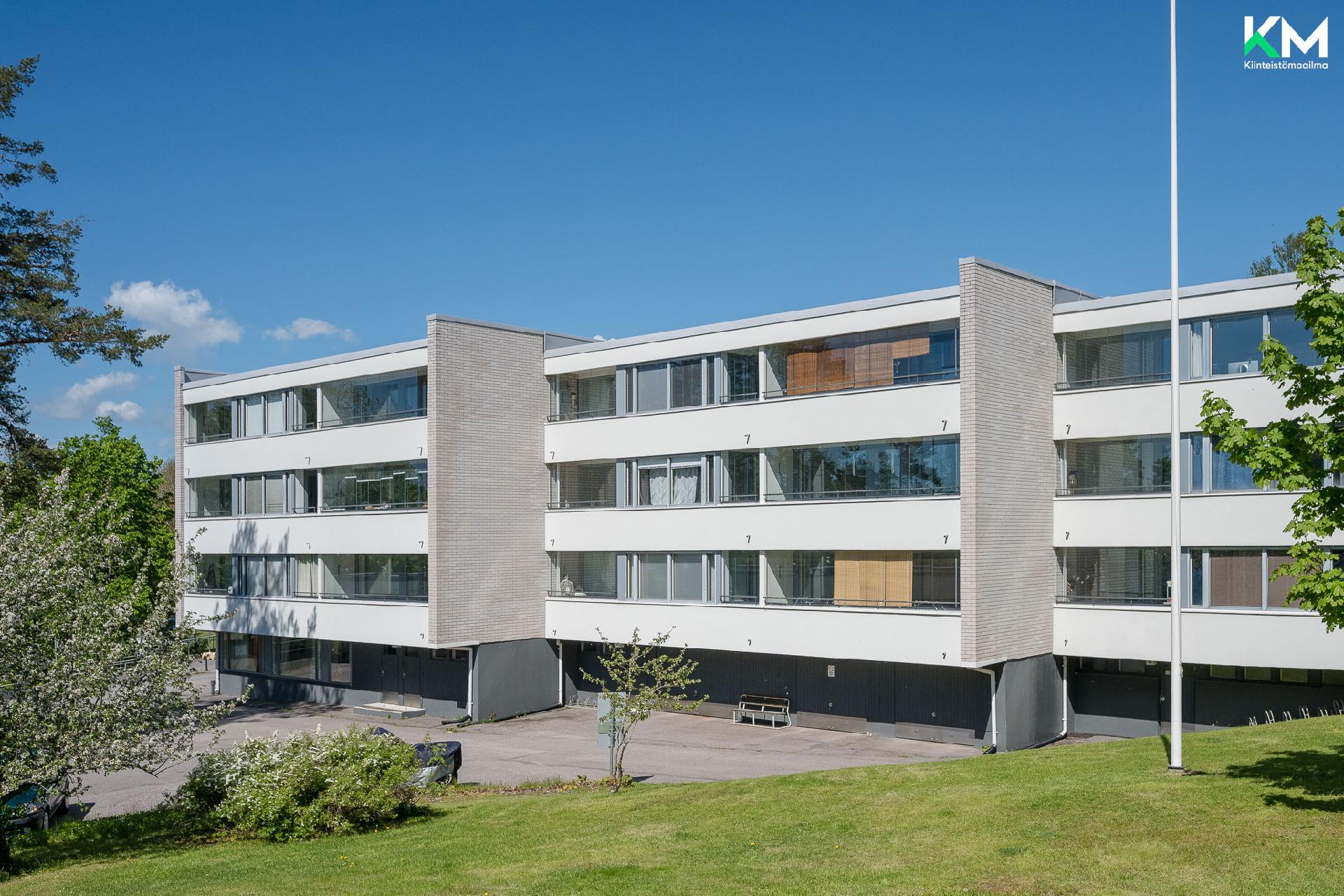 Rajamännynkuja 8, Viherkallio, Espoo