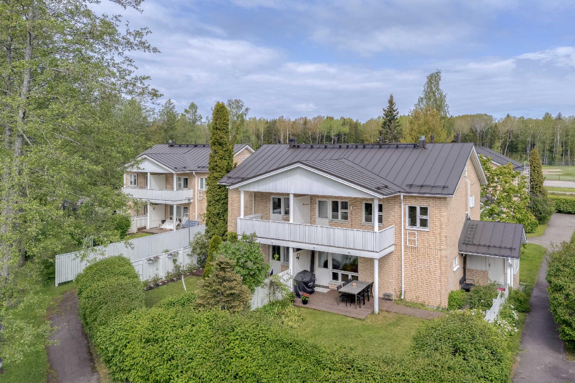 Kuusmiehentie 36, Paloheinä, Helsinki