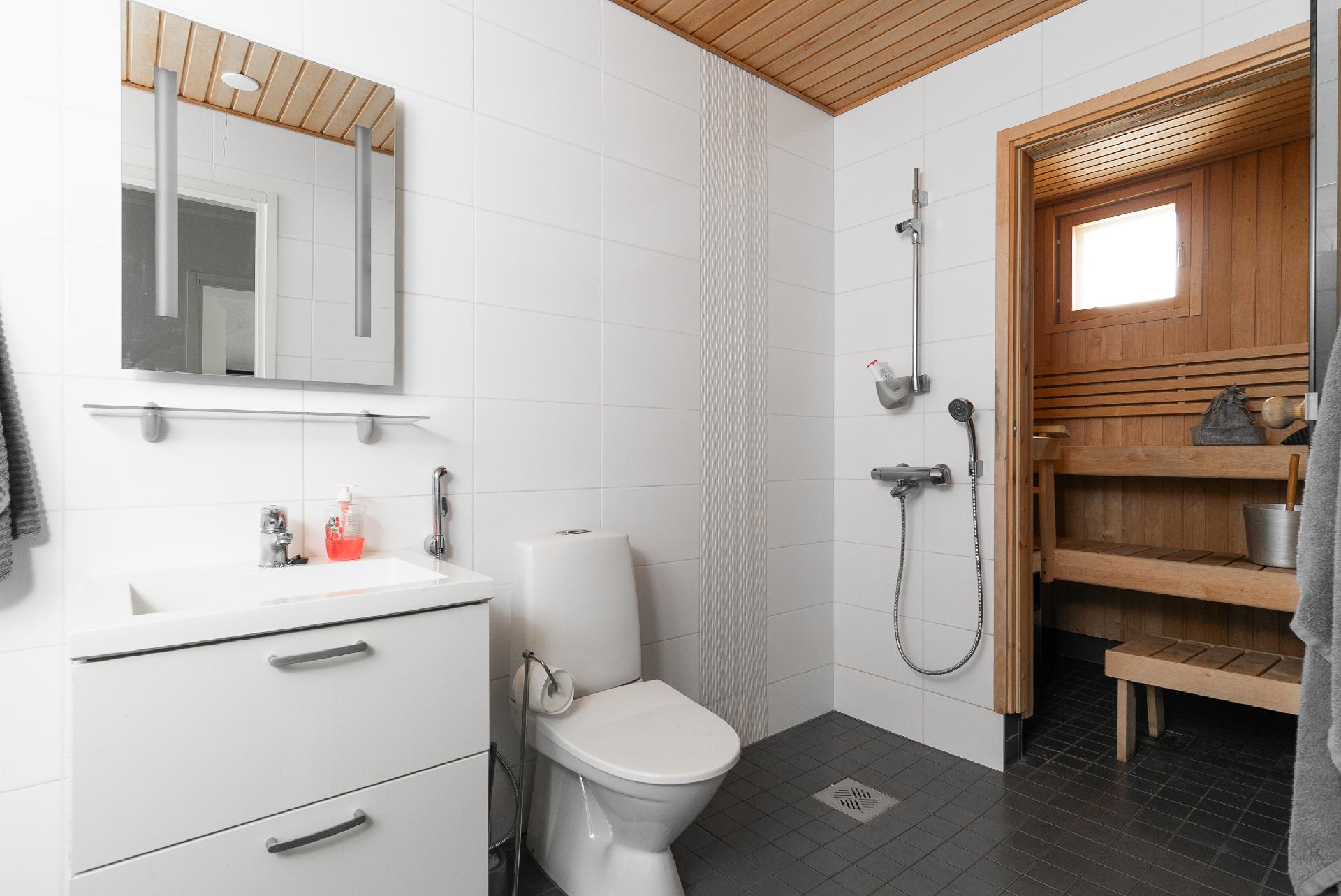 Savontie 24, Keskusta, Joutsa