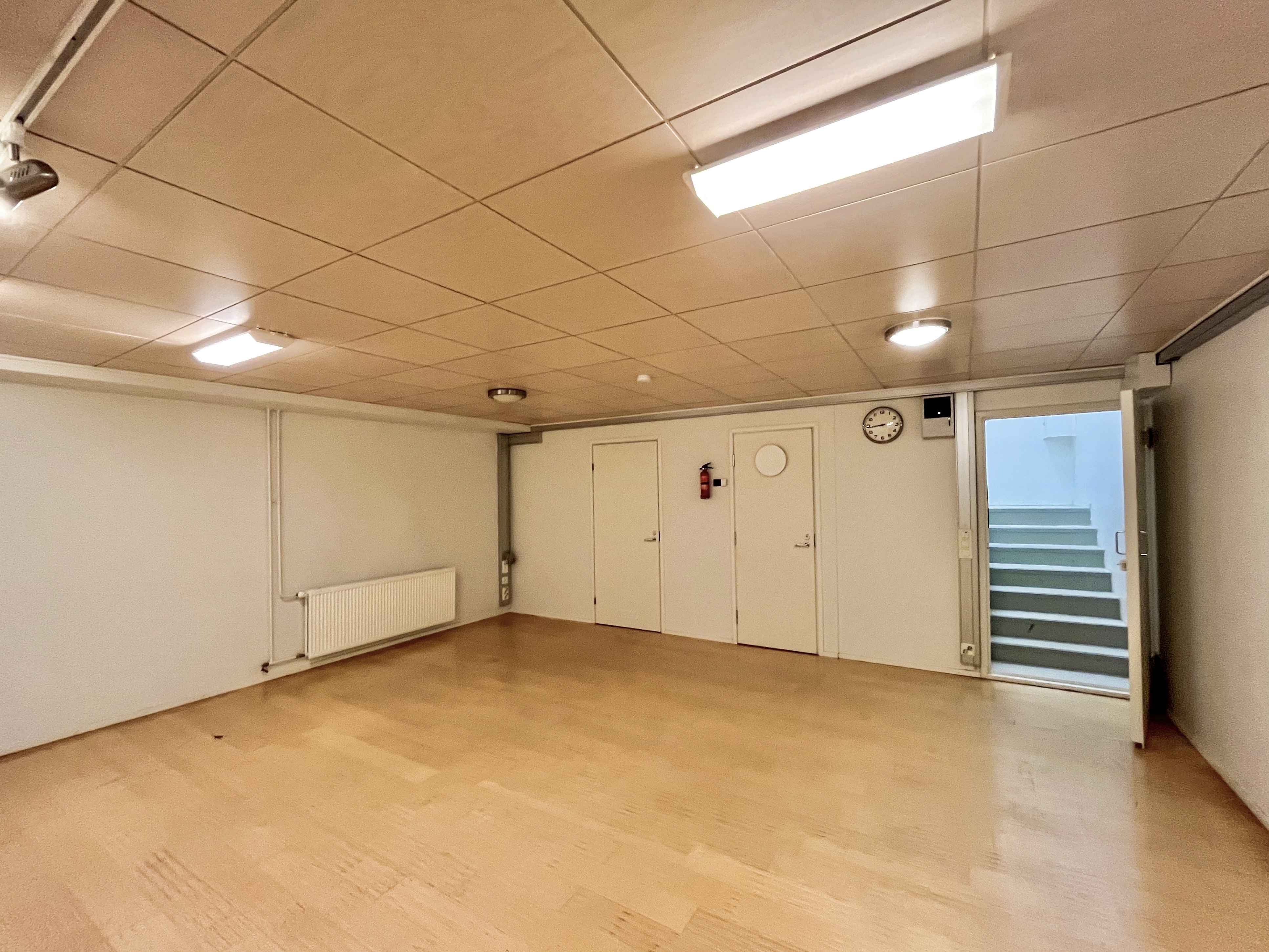 Liiketila 1, kellari