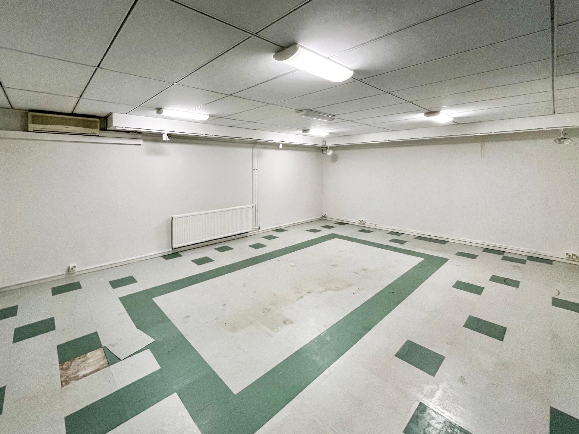 Liiketila 2, kellari