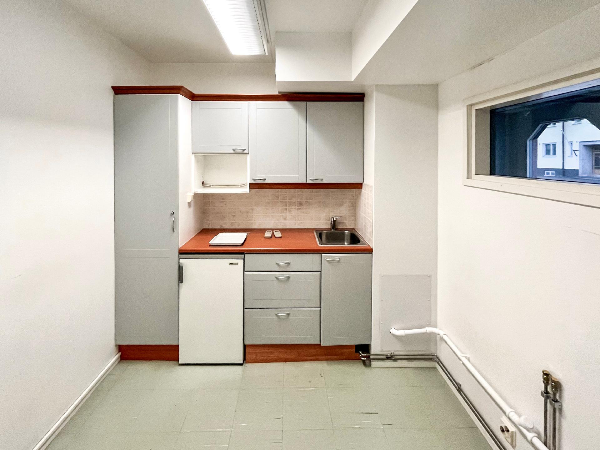 Liiketila 2, liiketilat, keittiö