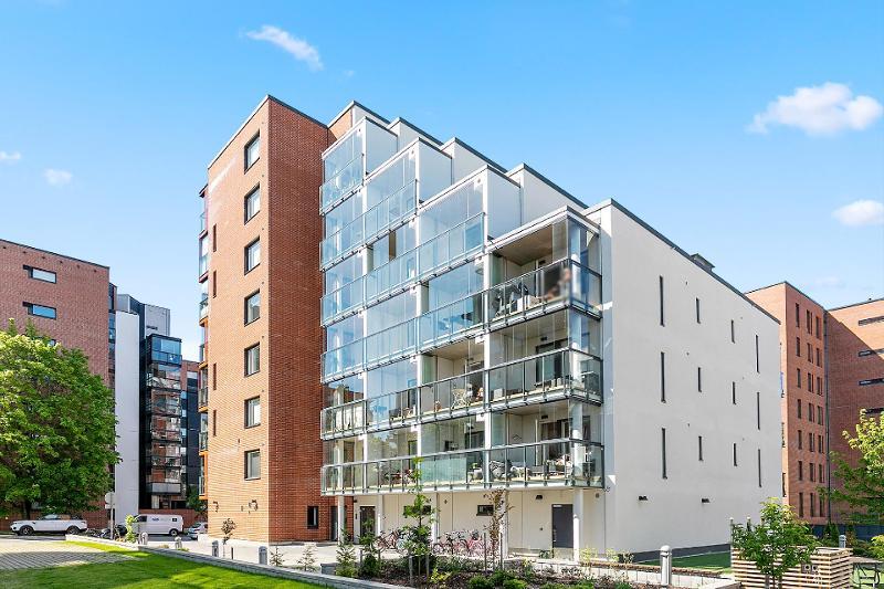 Nahkahousuntie 5, Lauttasaari, Helsinki