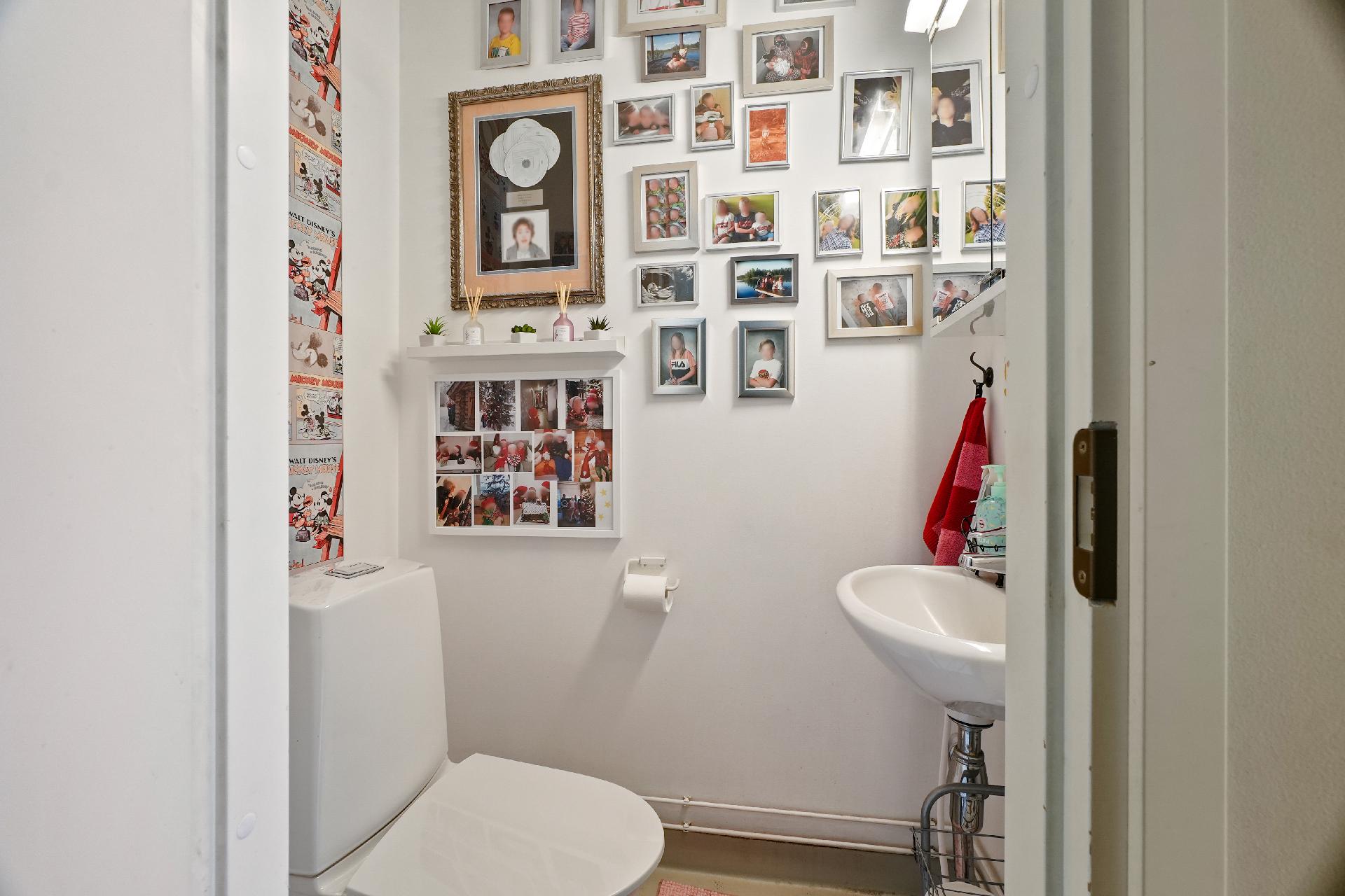 Santakatu 11, Hirsimäki, Riihimäki