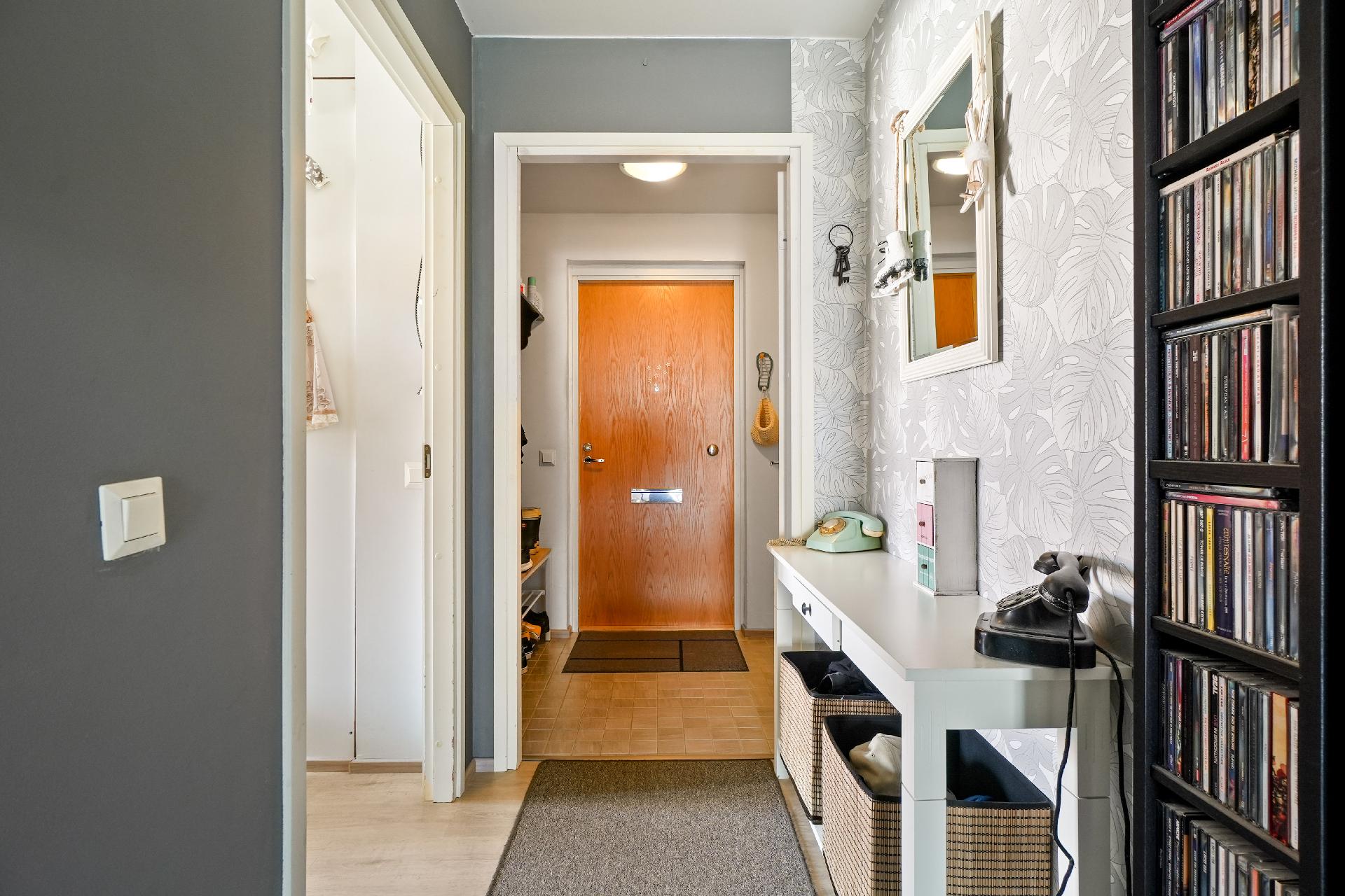 Santakatu 11, Hirsimäki, Riihimäki