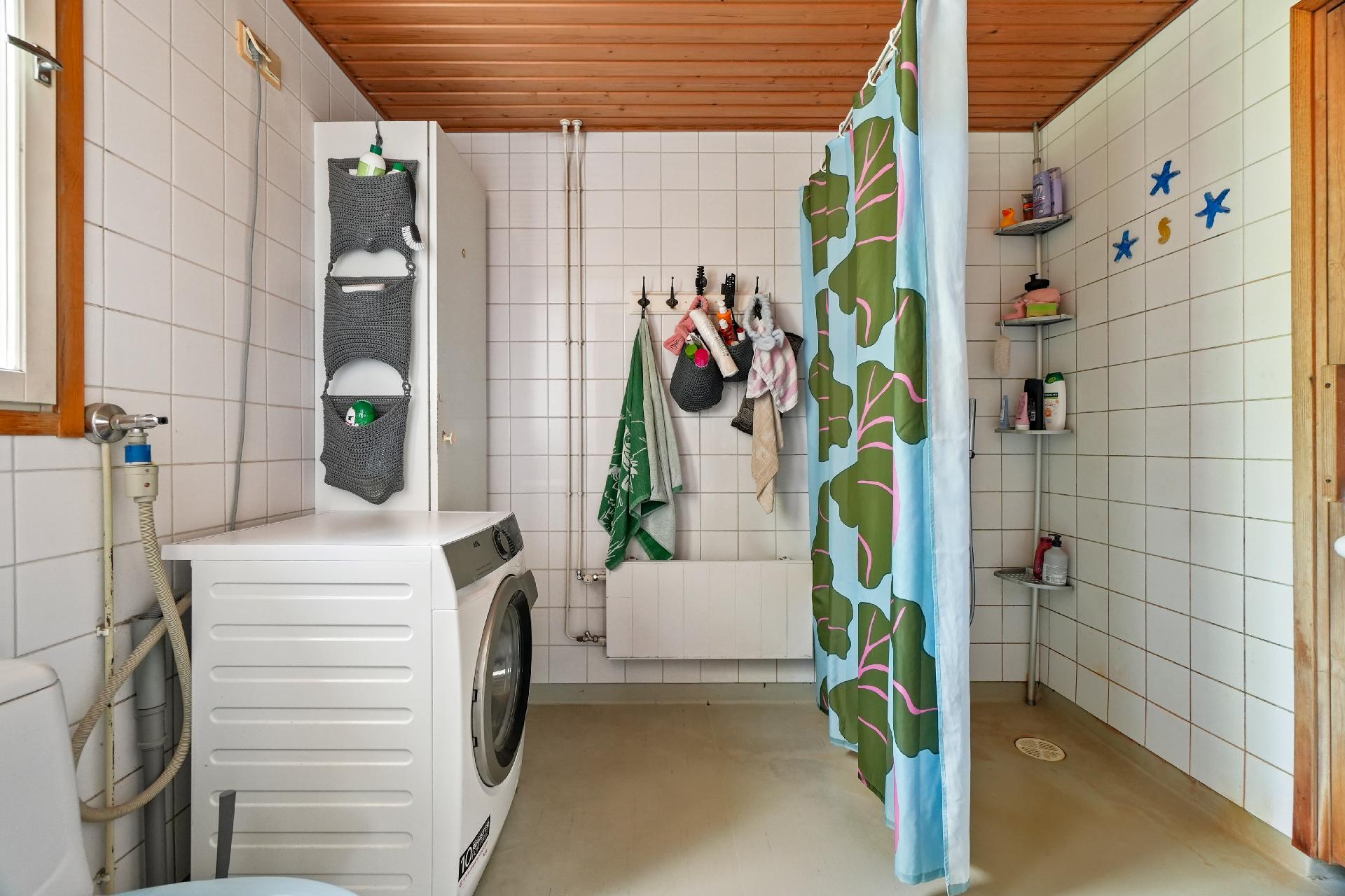 Santakatu 11, Hirsimäki, Riihimäki