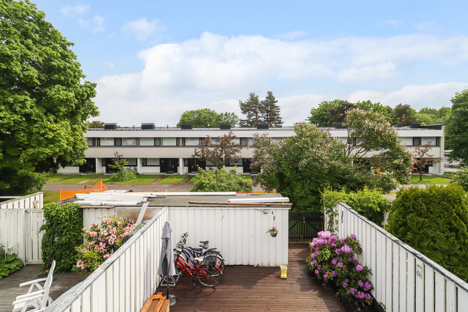 Porslahdentie 2, Vuosaari, Helsinki