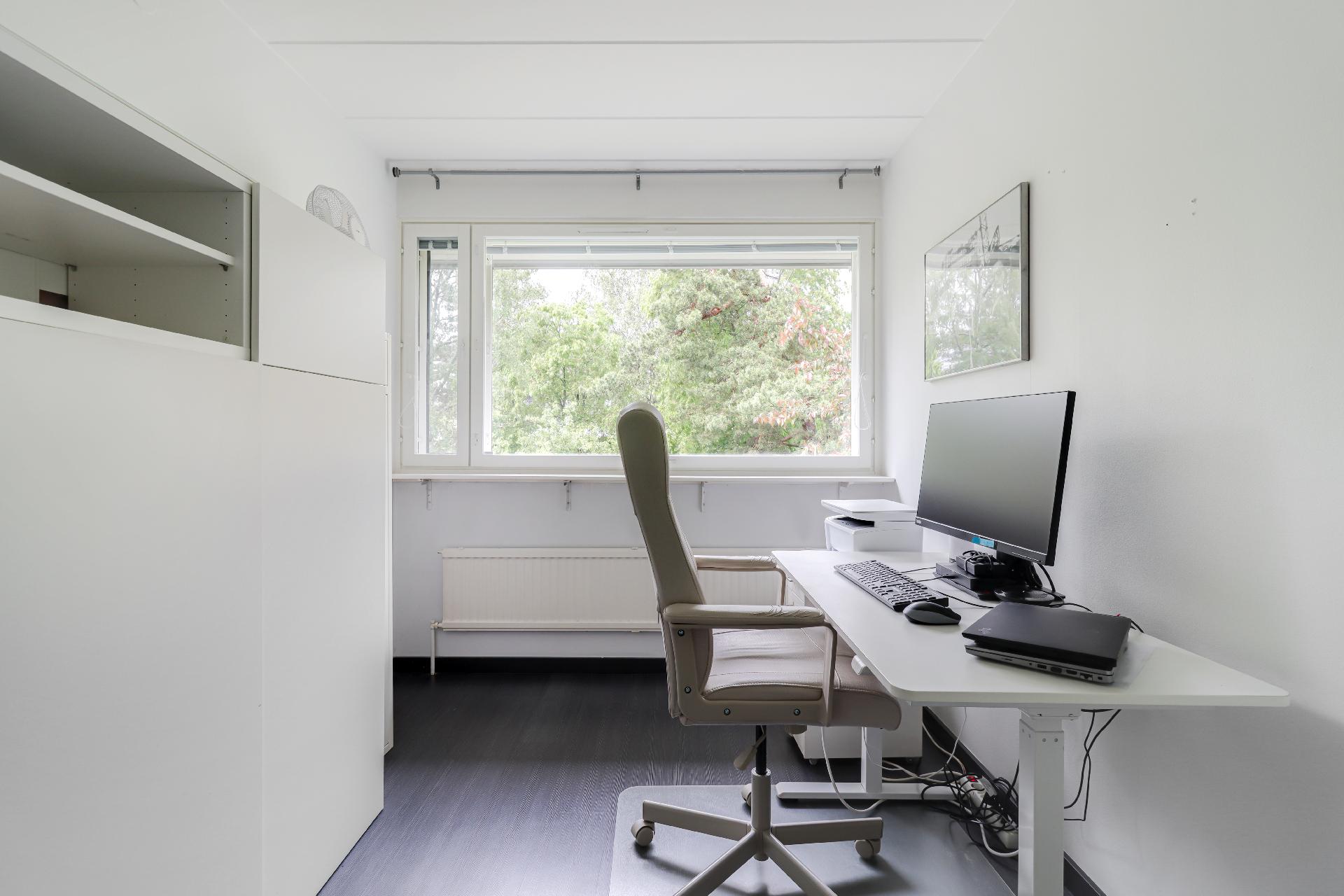 Porslahdentie 2, Vuosaari, Helsinki