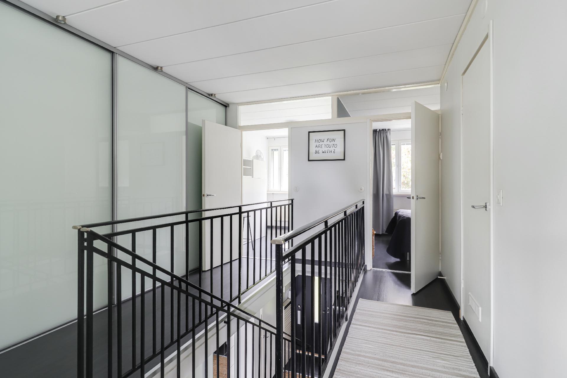 Porslahdentie 2, Vuosaari, Helsinki