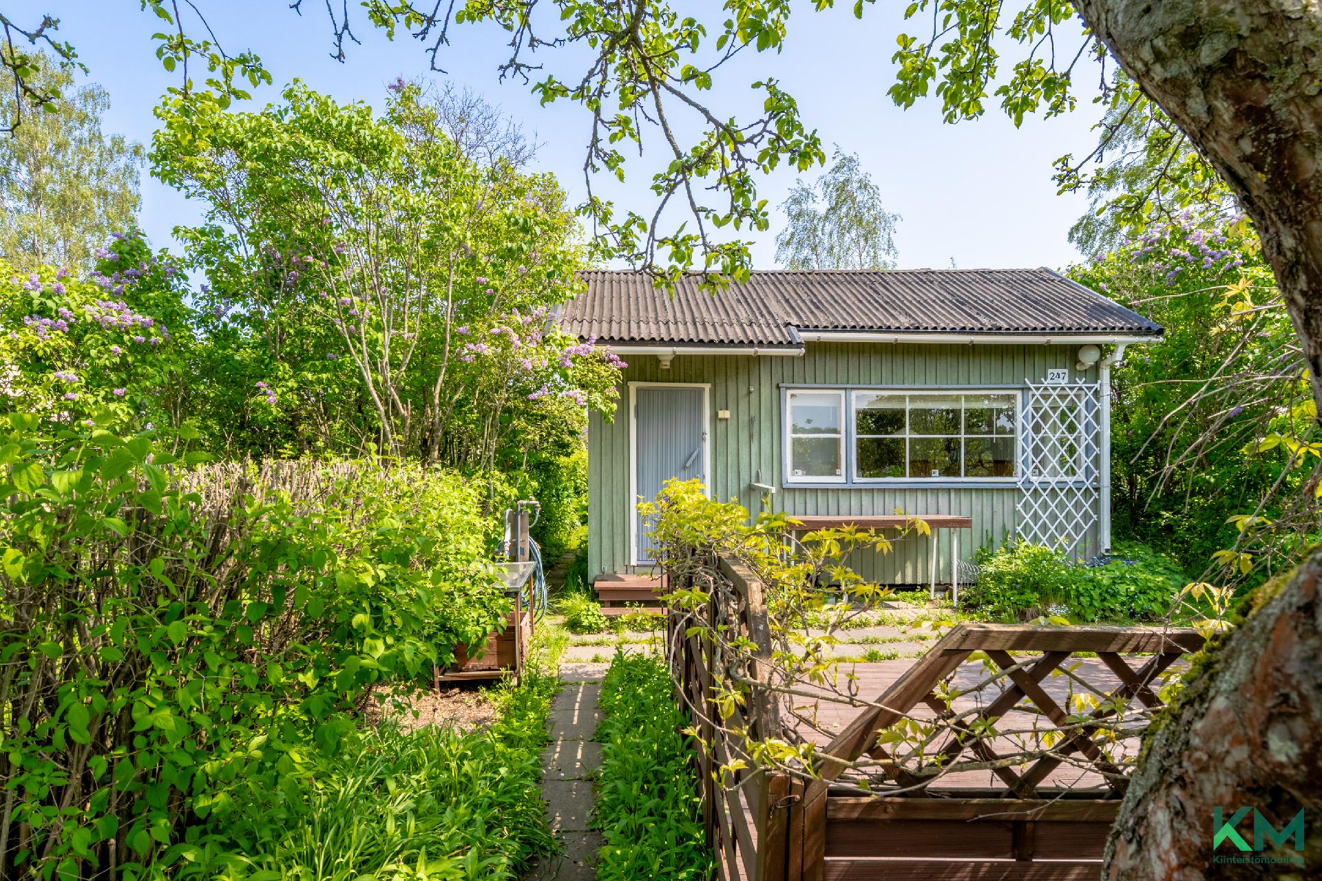 Marjaniemen Siirtolapuutarha, Herukkatie 247, Marjaniemi, Helsinki
