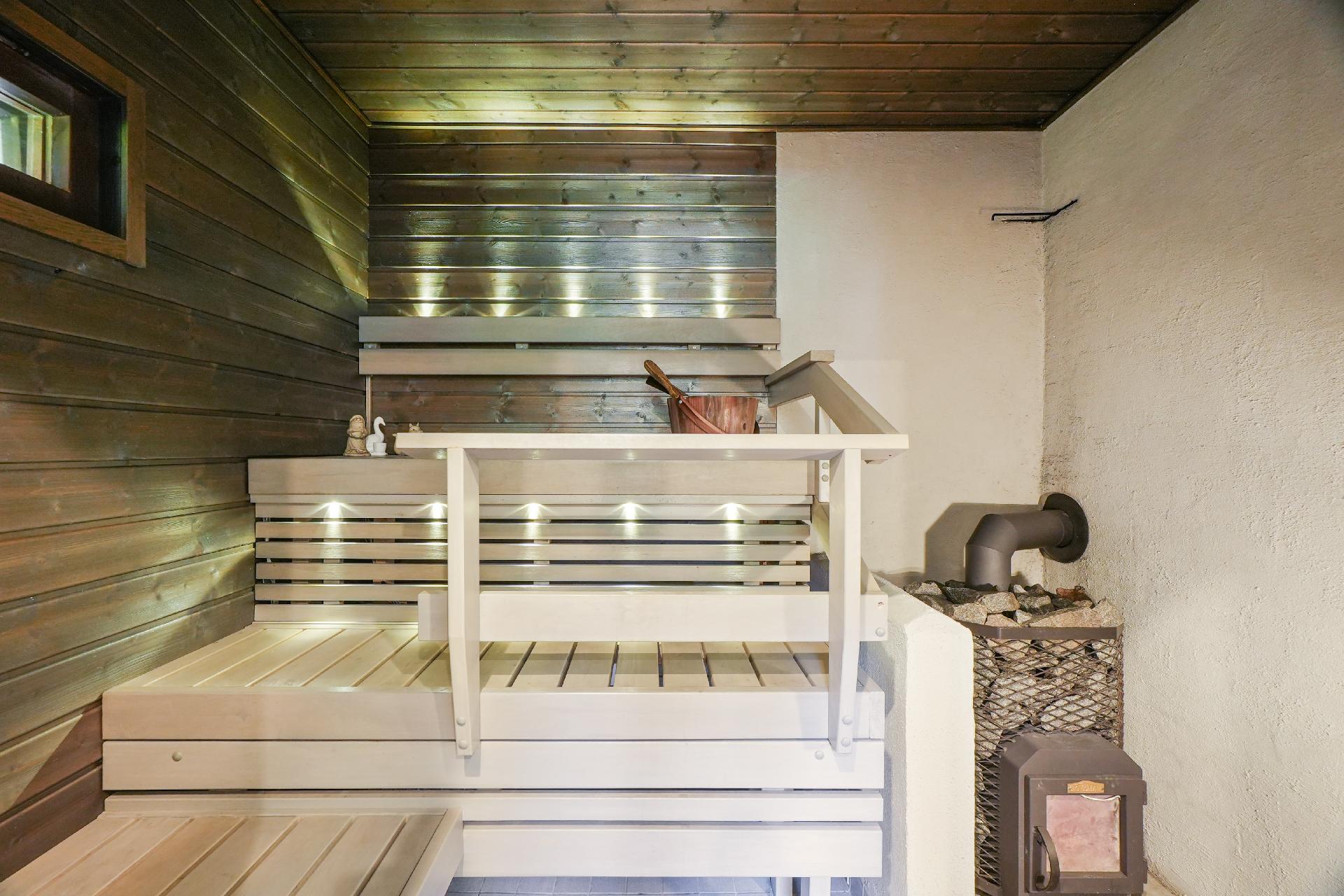 Sauna - puukiuas - totta kai